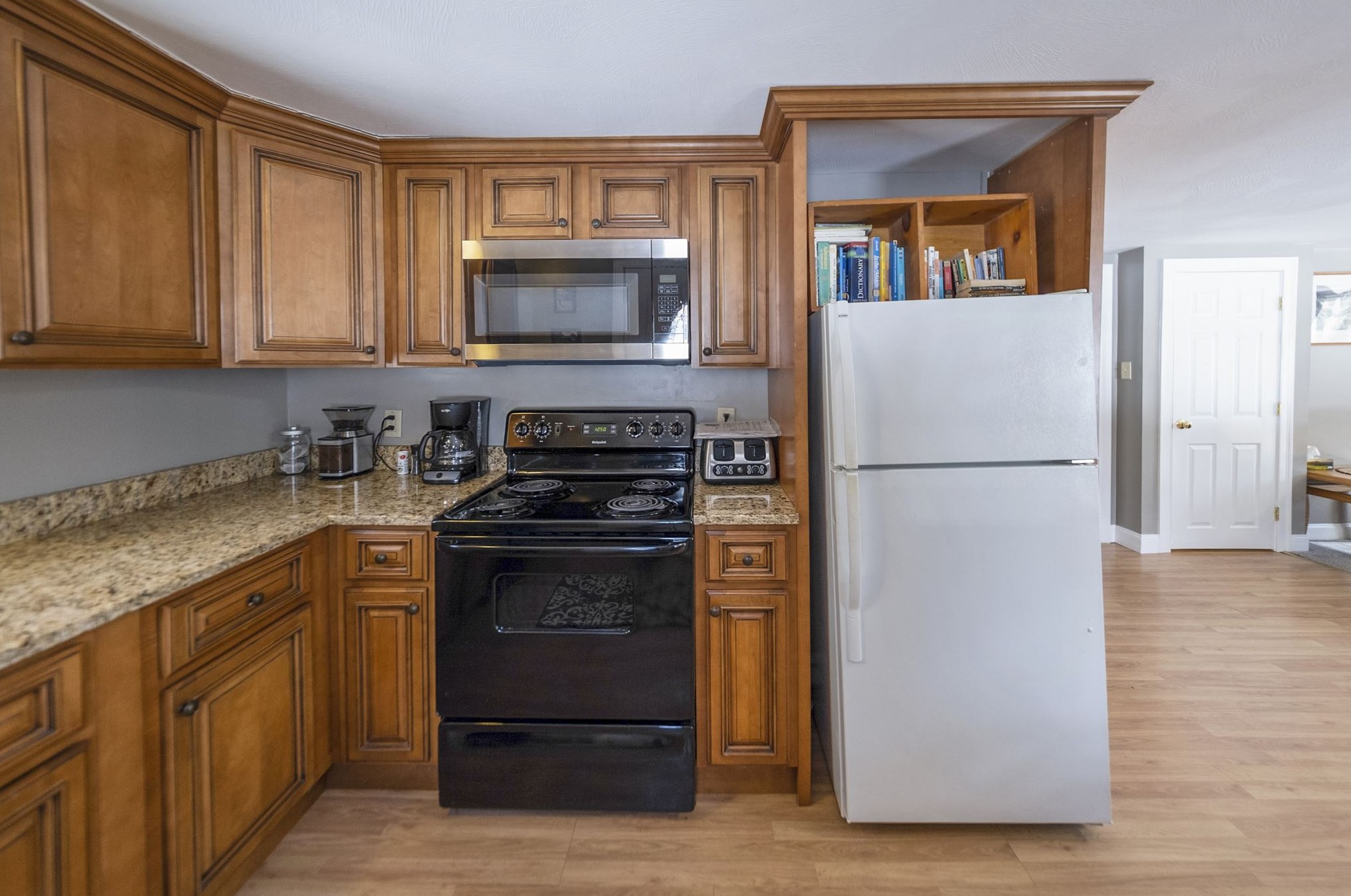 17 Drake Ave, Gilmanton NH  03237-4402 exterior