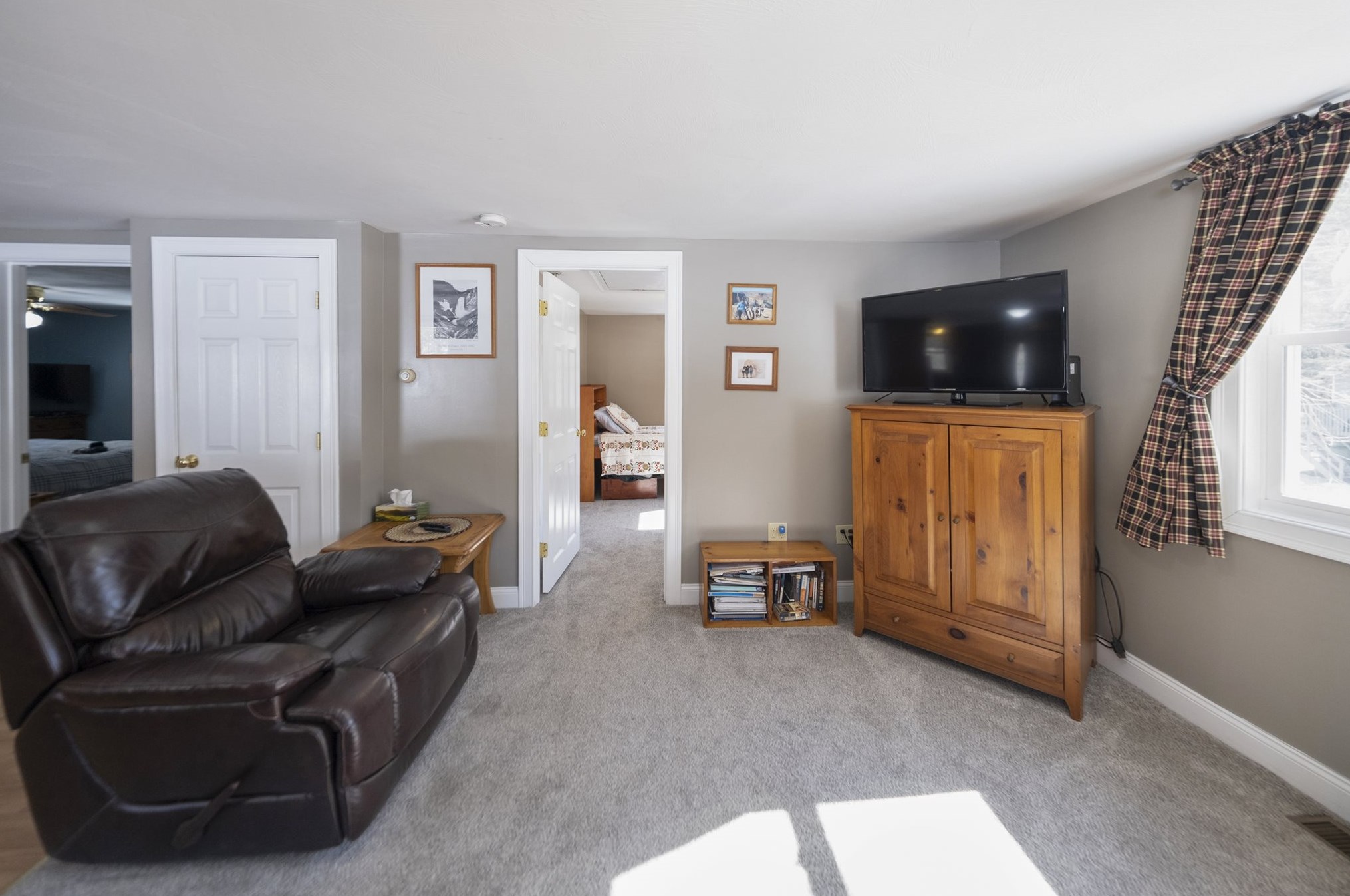 17 Drake Ave, Gilmanton NH  03237-4402 exterior