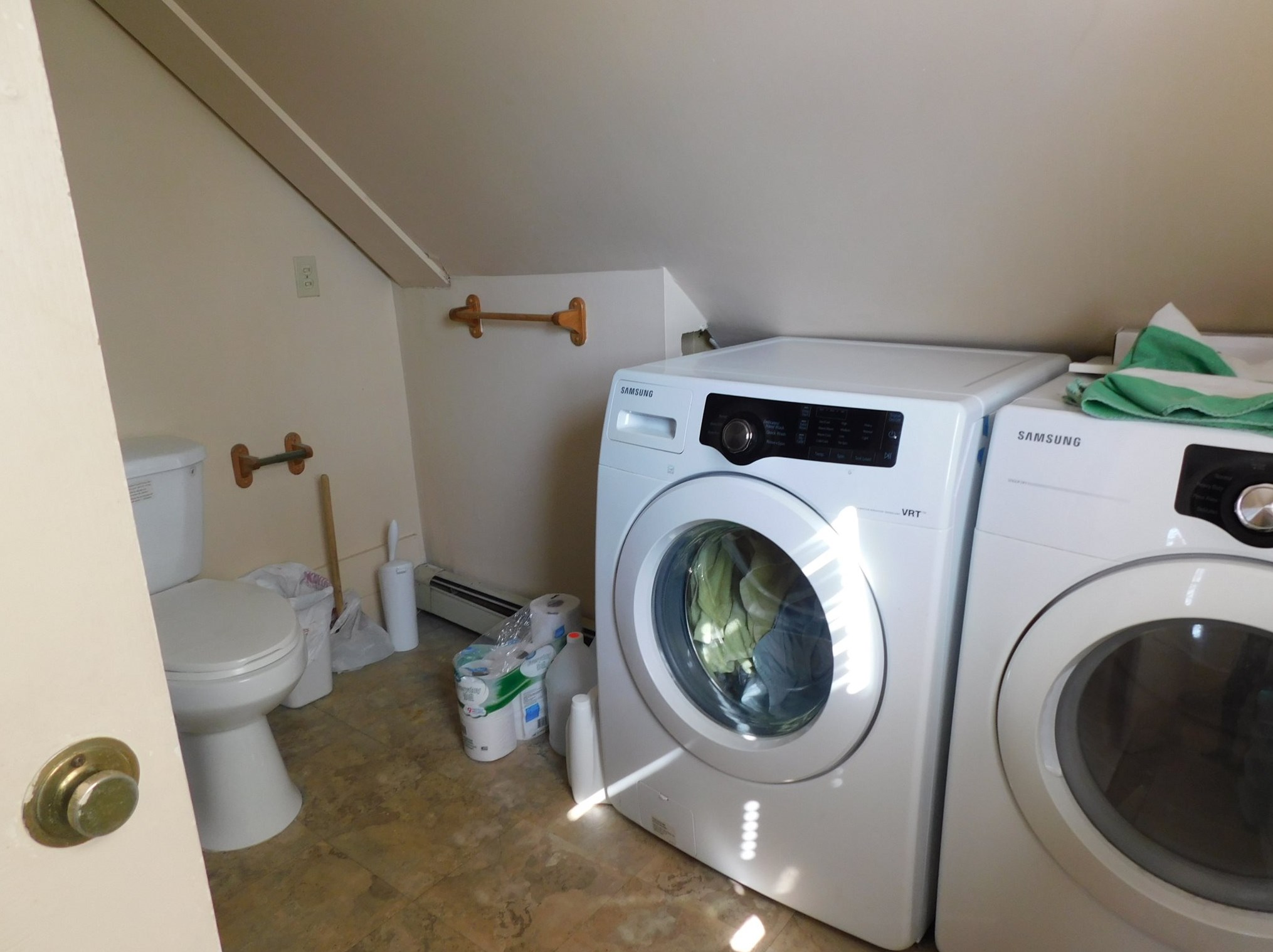 347 High St, Manchester NH 03104-6116 exterior