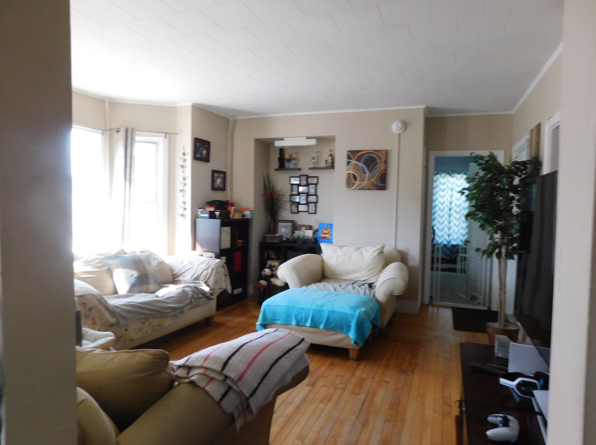 347 High St, Manchester NH 03104-6116 exterior