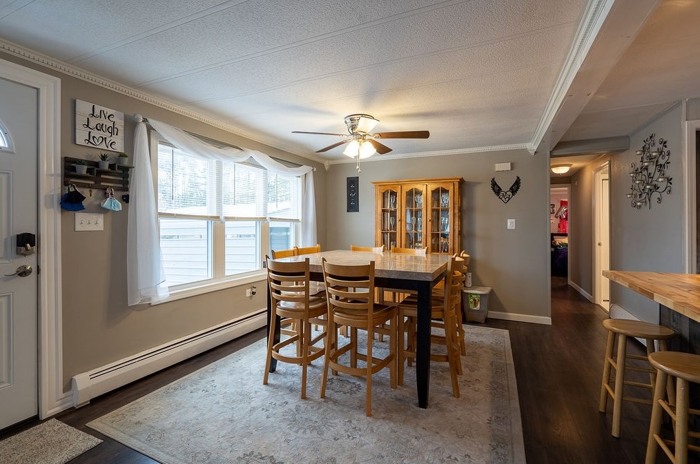 13 Briarwood Dr, Merrimack NH 03054-4746 exterior