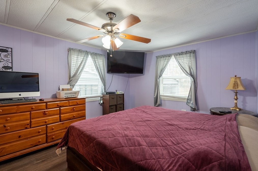 13 Briarwood Dr, Merrimack NH 03054-4746 exterior