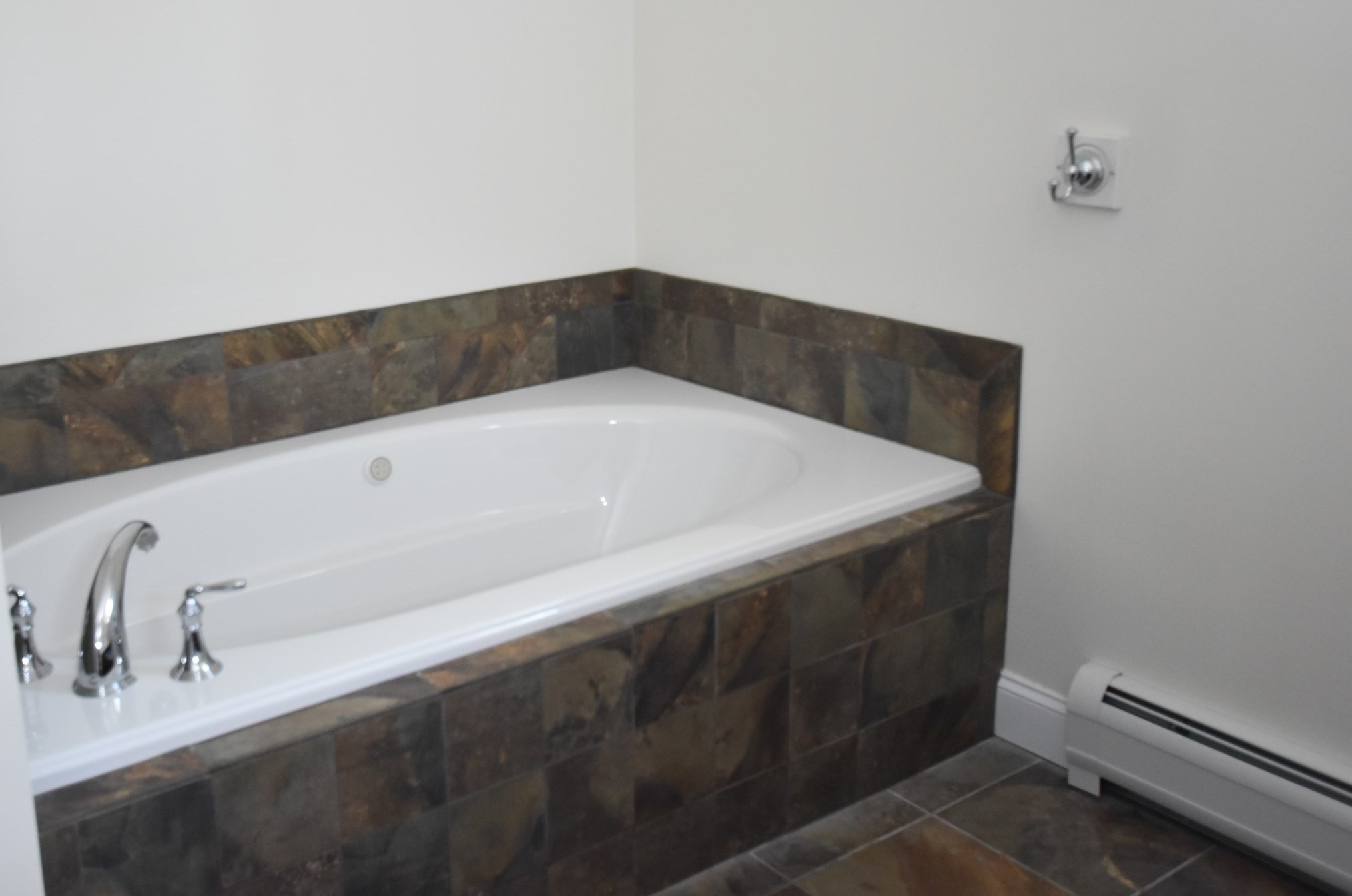 11 Laredo Ln, Rochester NH  03868-4400 exterior