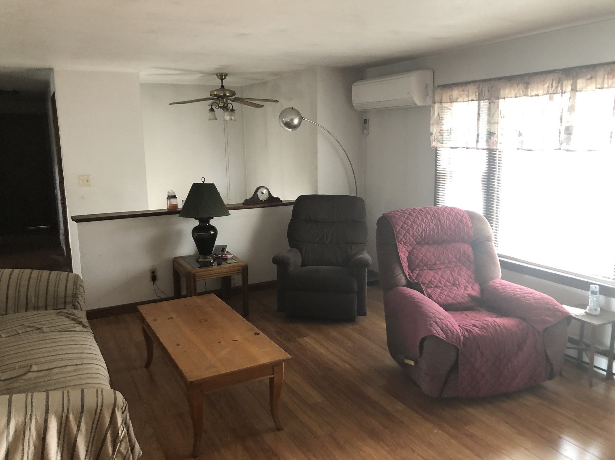 80 Forest Dr, Manchester NH  03110-6216 exterior