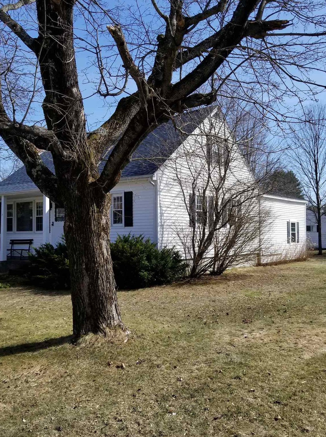 7 Kendall Rd, Keene, NH 03431