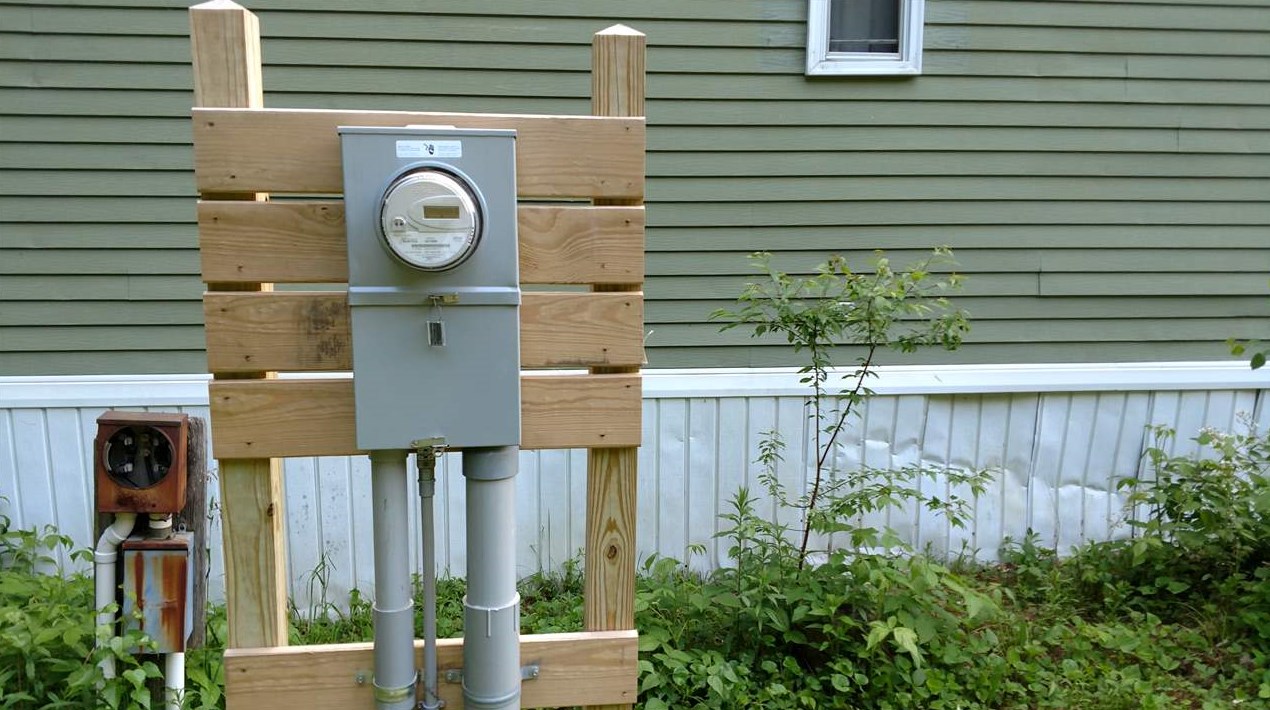 34 Juniper Dr, Tuftonboro NH  03816-5911 exterior