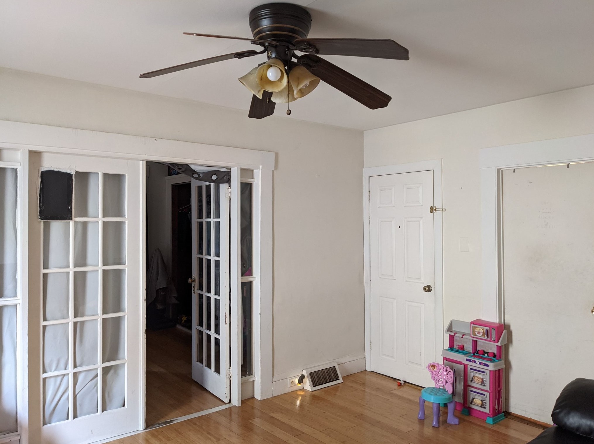 273 Merrimack St, Manchester NH 03101-2322 exterior