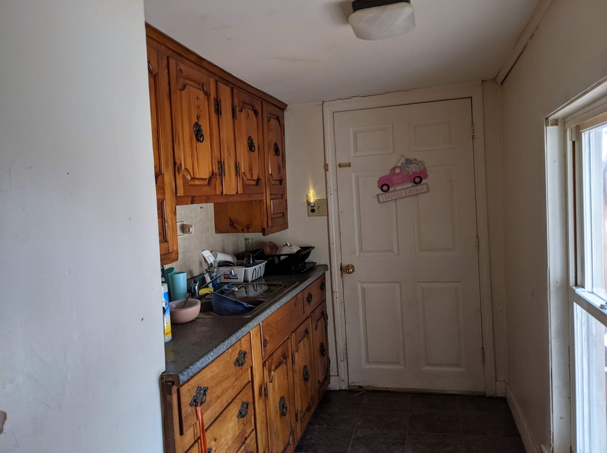 273 Merrimack St, Manchester NH 03101-2322 exterior