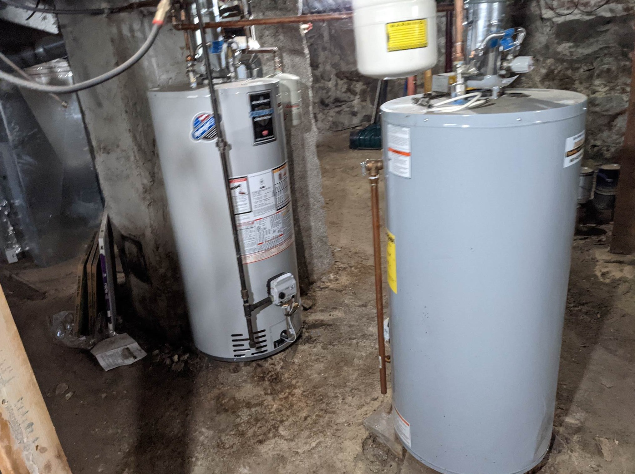 273 Merrimack St, Manchester NH 03101-2322 exterior