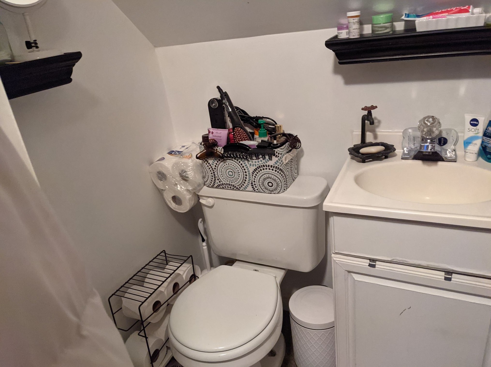 273 Merrimack St, Manchester NH 03101-2322 exterior