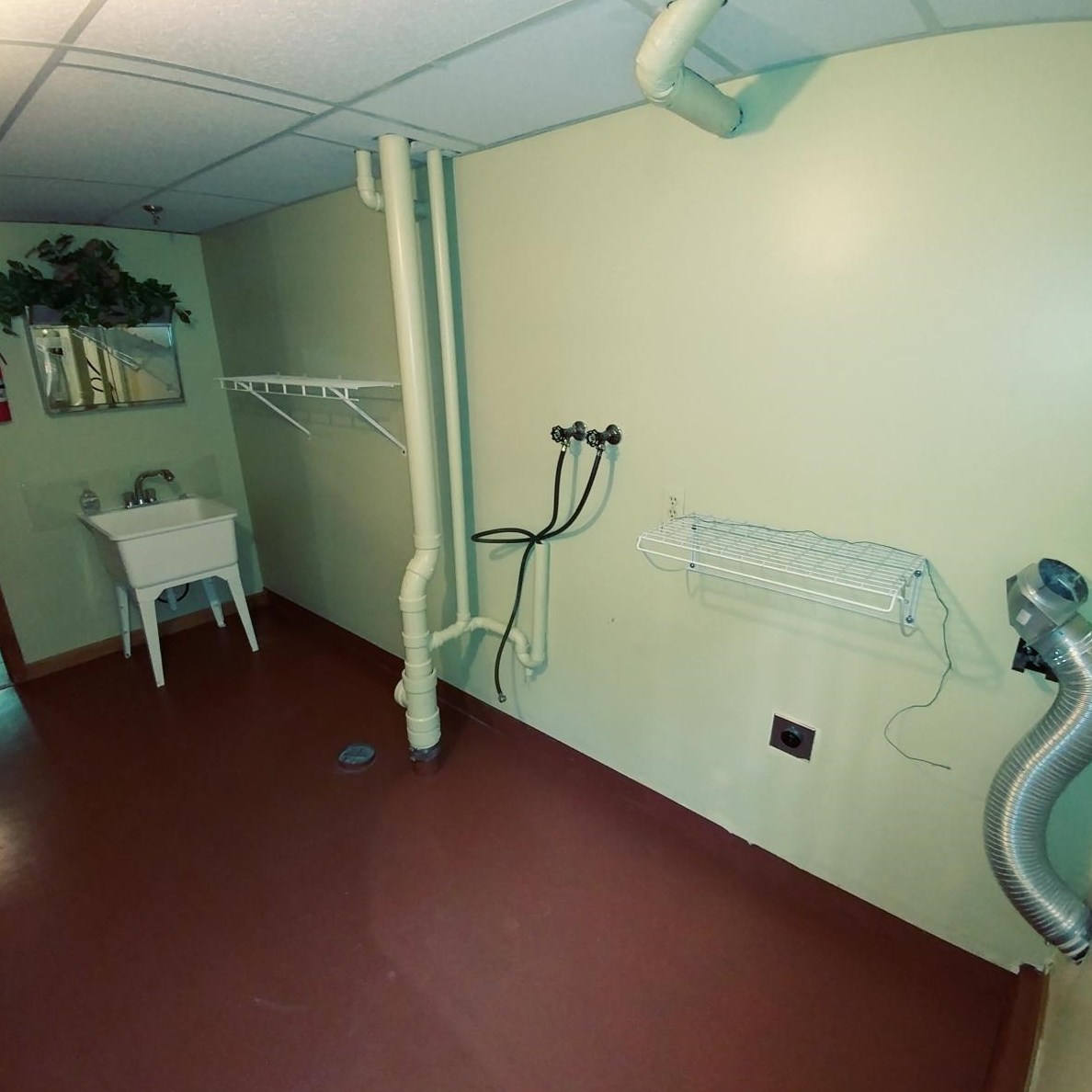 640 Hackett Hl Rd, Manchester NH 03106-2522 exterior