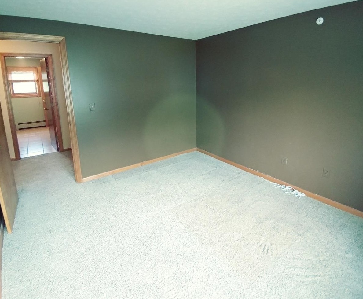 640 Hackett Hl Rd, Manchester NH 03106-2522 exterior