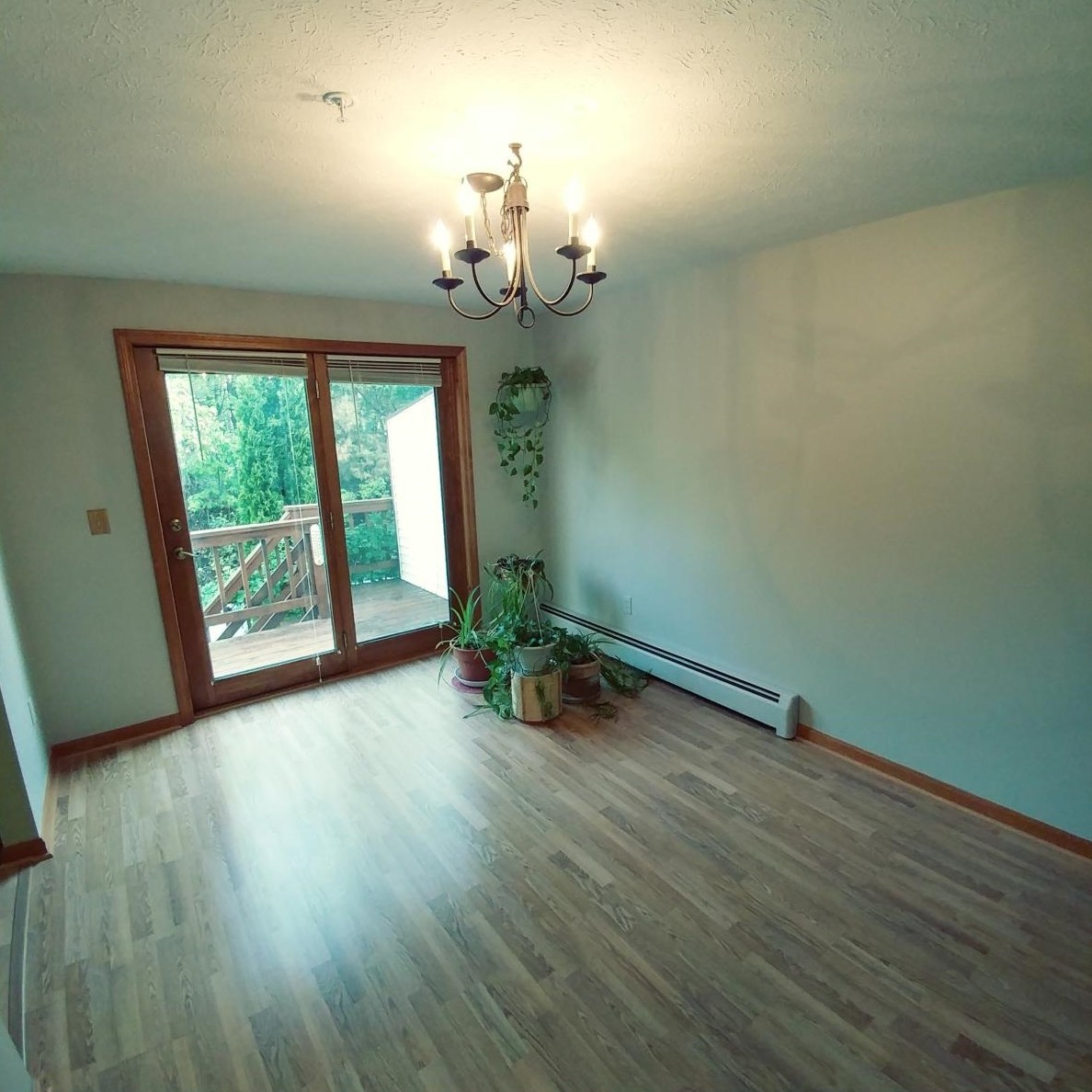 640 Hackett Hl Rd, Manchester NH 03106-2522 exterior