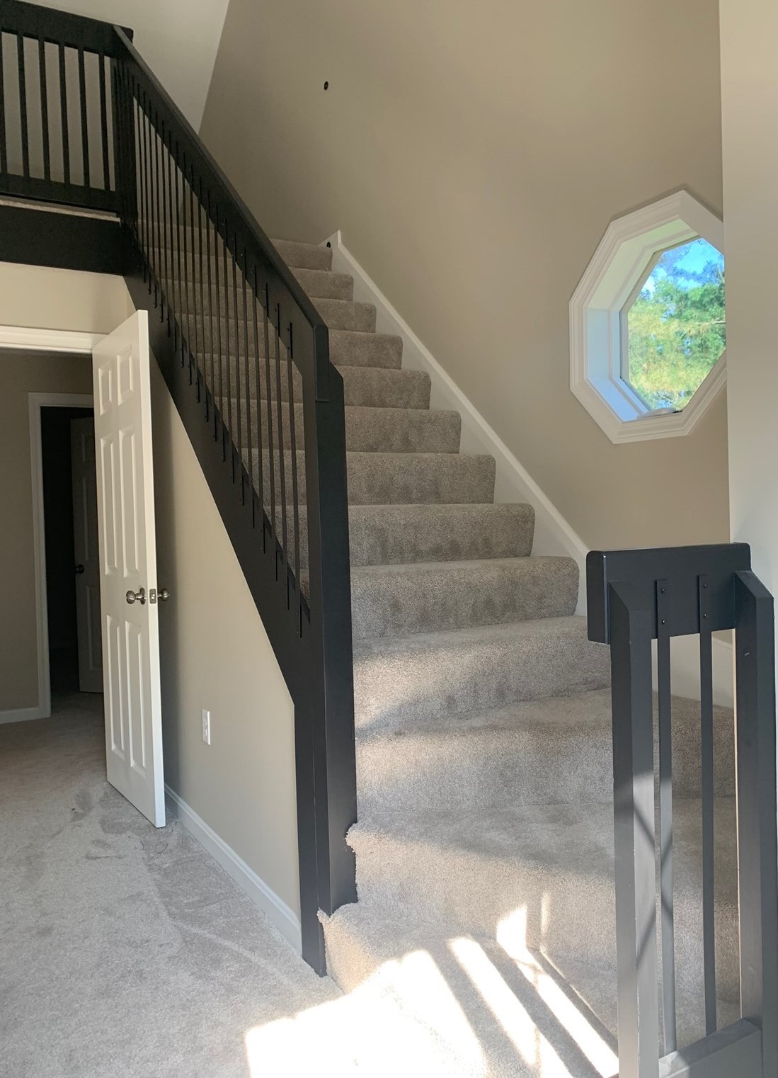 19 Winrow Dr, Merrimack NH 03054-4093 exterior