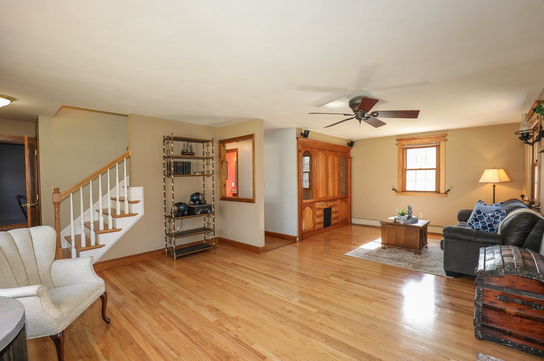 14 Heritage Cir, Hudson NH  03051-3427 exterior