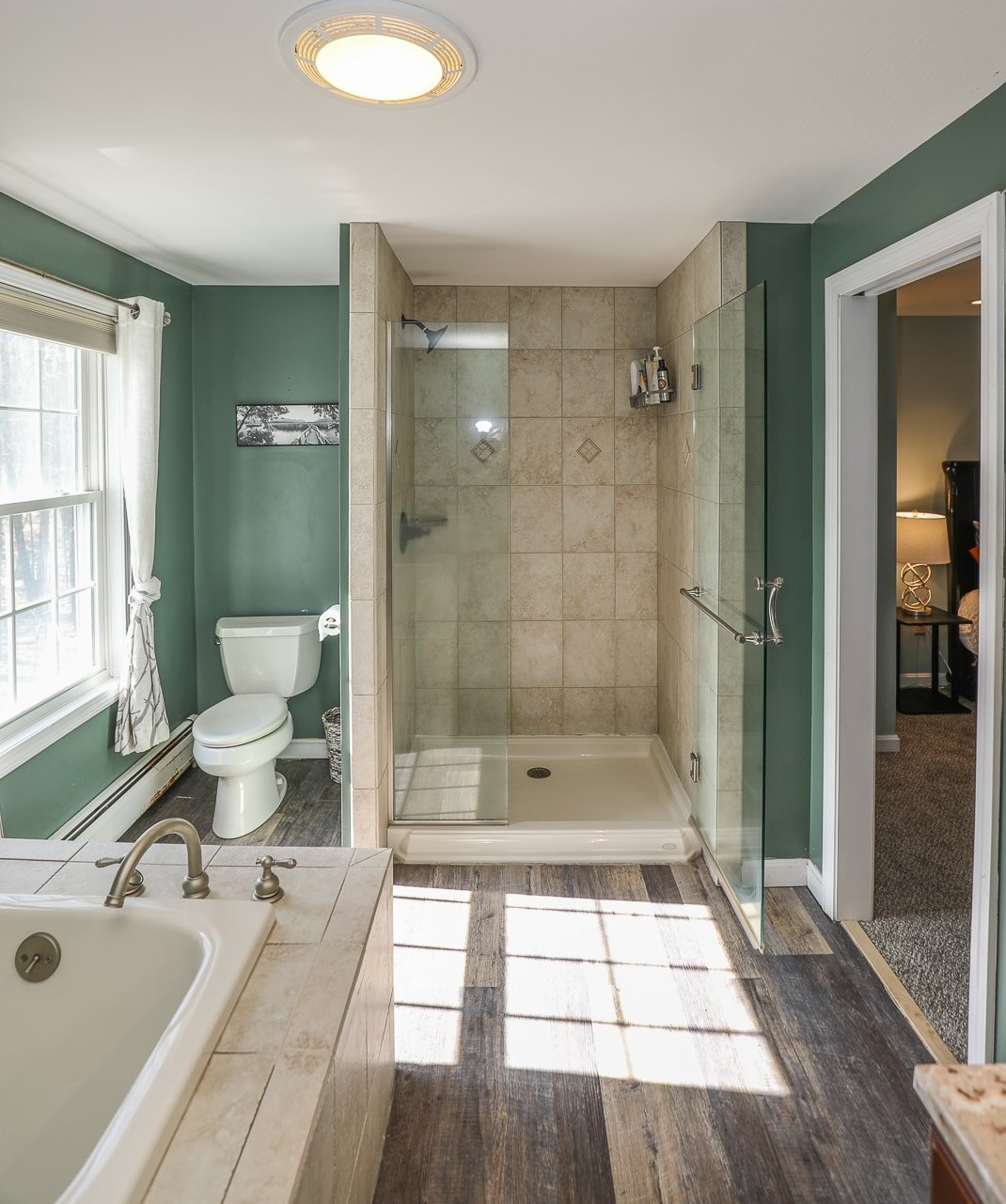 14 Heritage Cir, Hudson NH  03051-3427 exterior