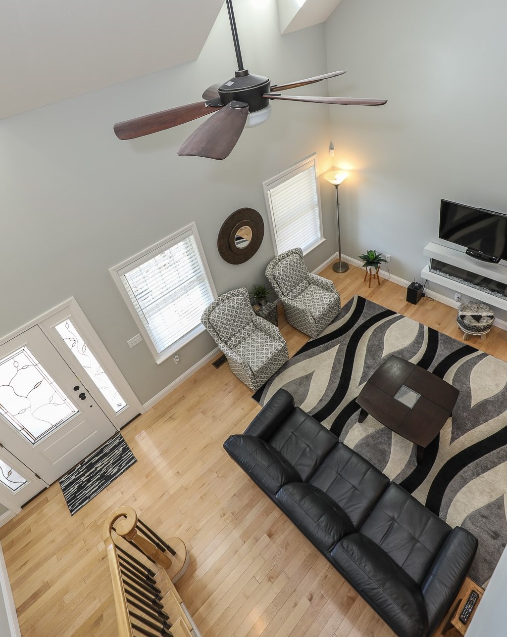 240 Karatzas Ave, Manchester NH 03104-6608 exterior