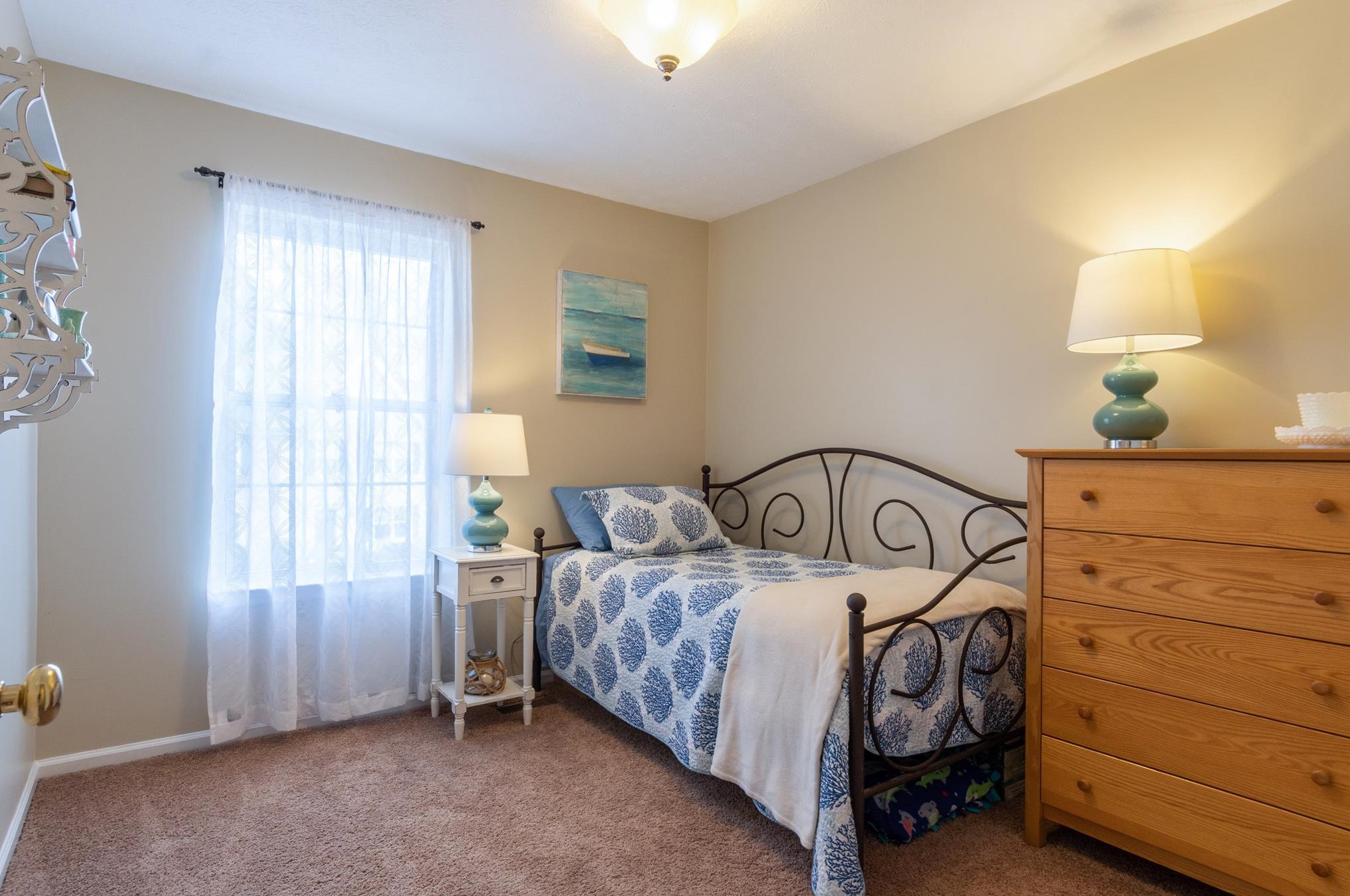 125 Middlesex Rd, Merrimack NH 03054-2770 exterior