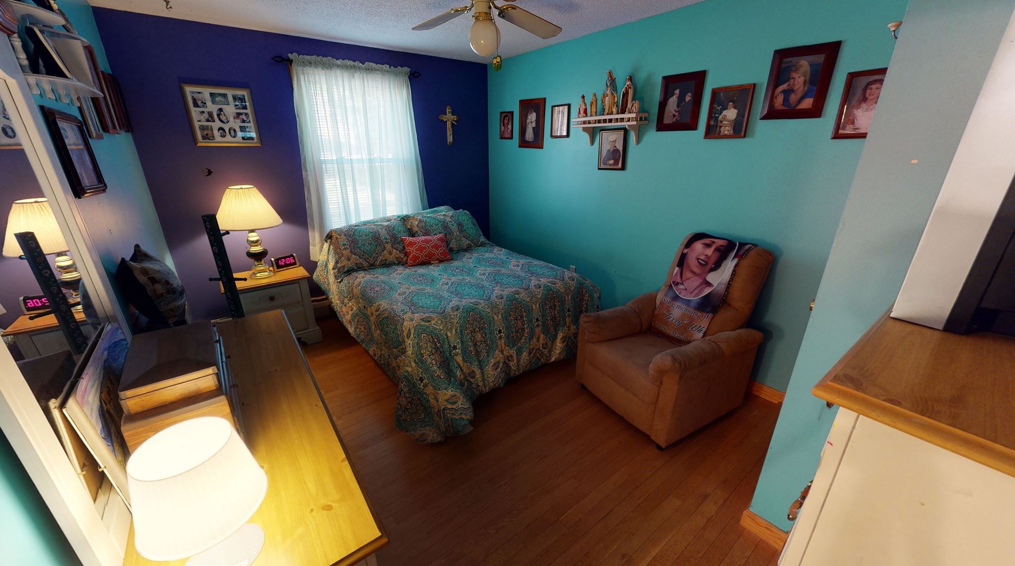 90 Hillcrest Rd, Hudson NH  03052-2341 exterior