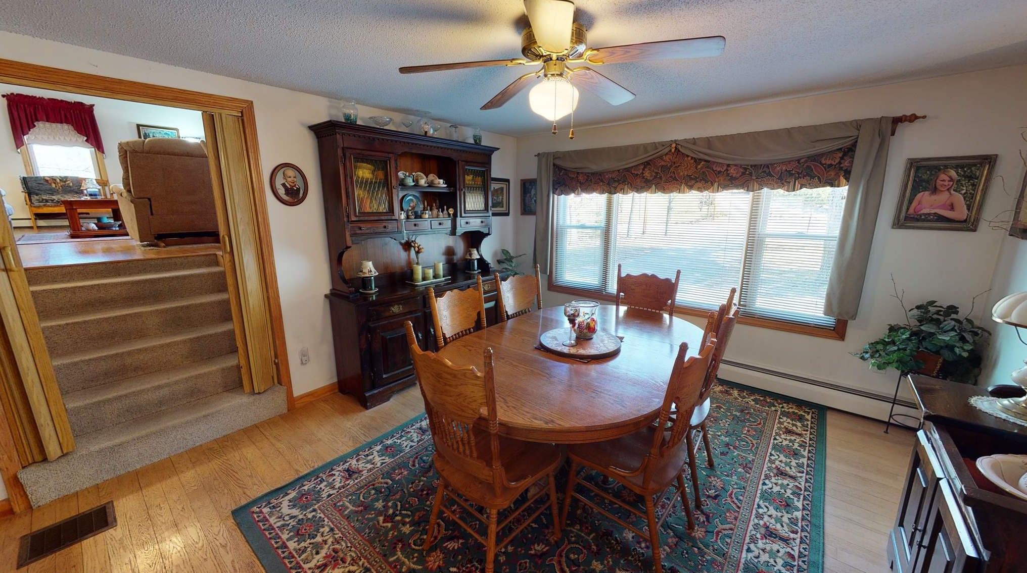 90 Hillcrest Rd, Hudson NH  03052-2341 exterior