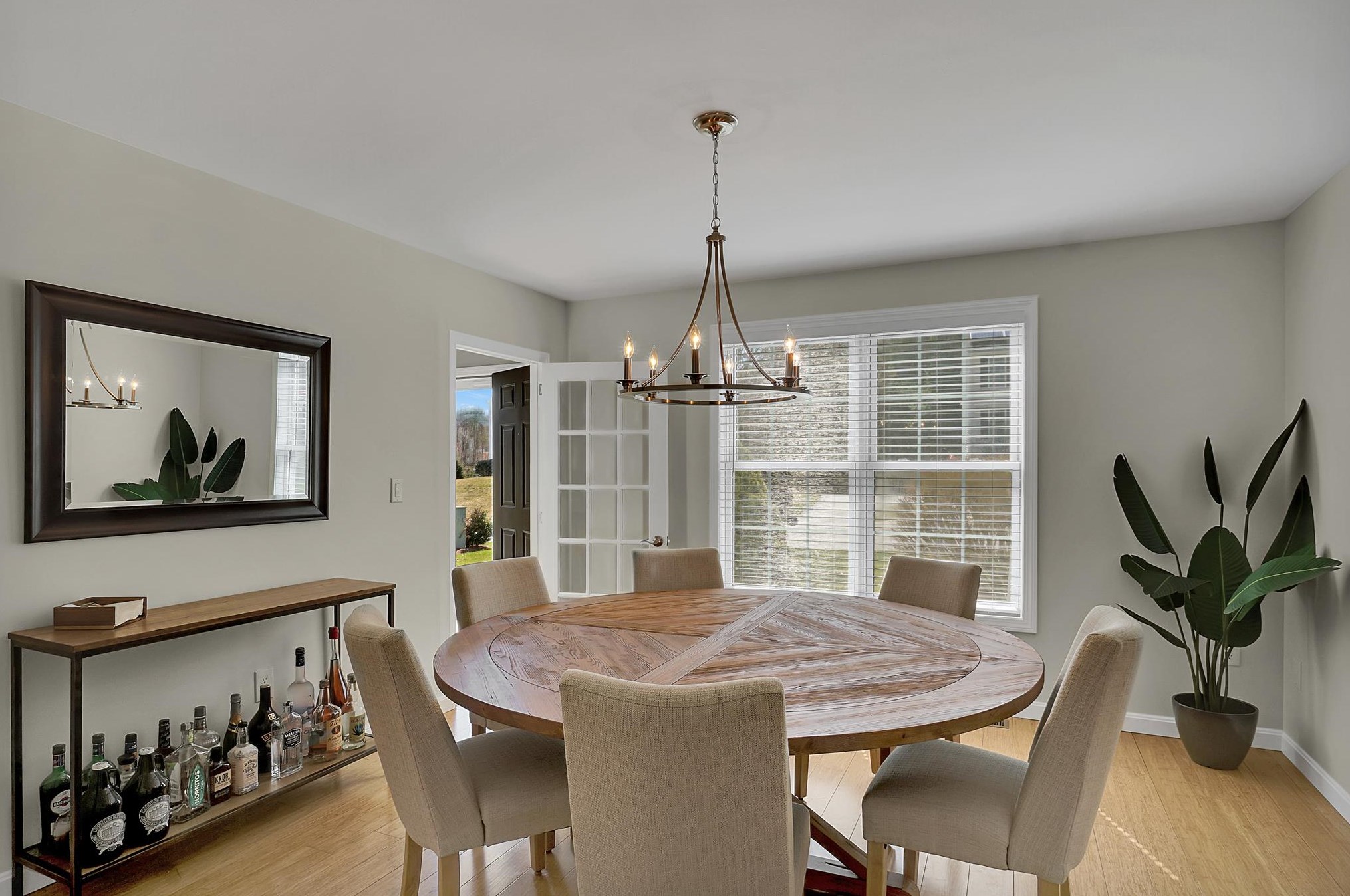 16 Ellie Dr, Merrimack NH  03054-3574 exterior