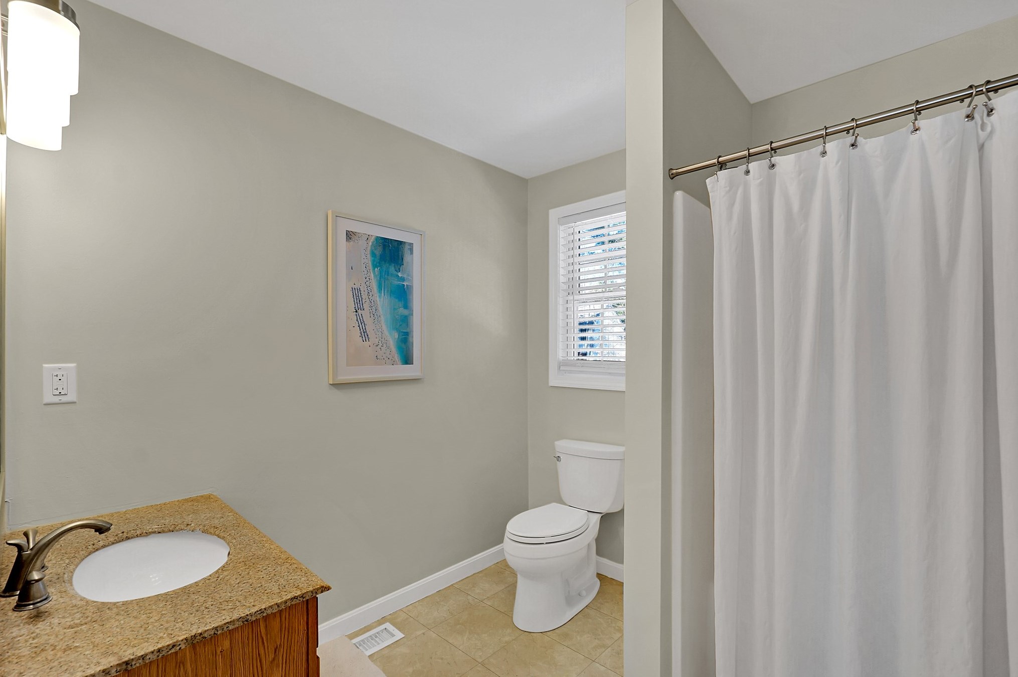 16 Ellie Dr, Merrimack NH  03054-3574 exterior