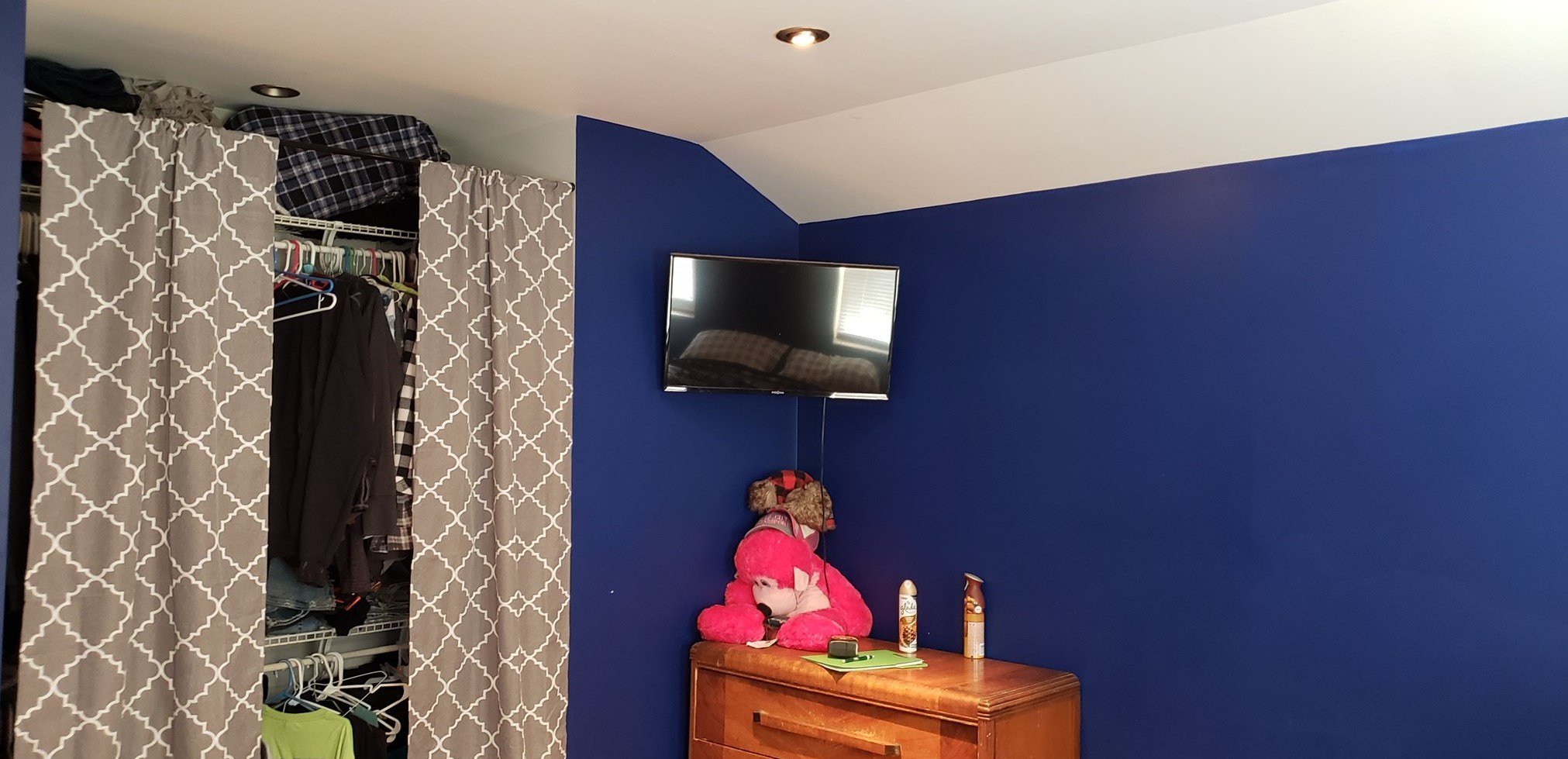 77 Merrimack St, Bridgewater NH  03222-3257 exterior