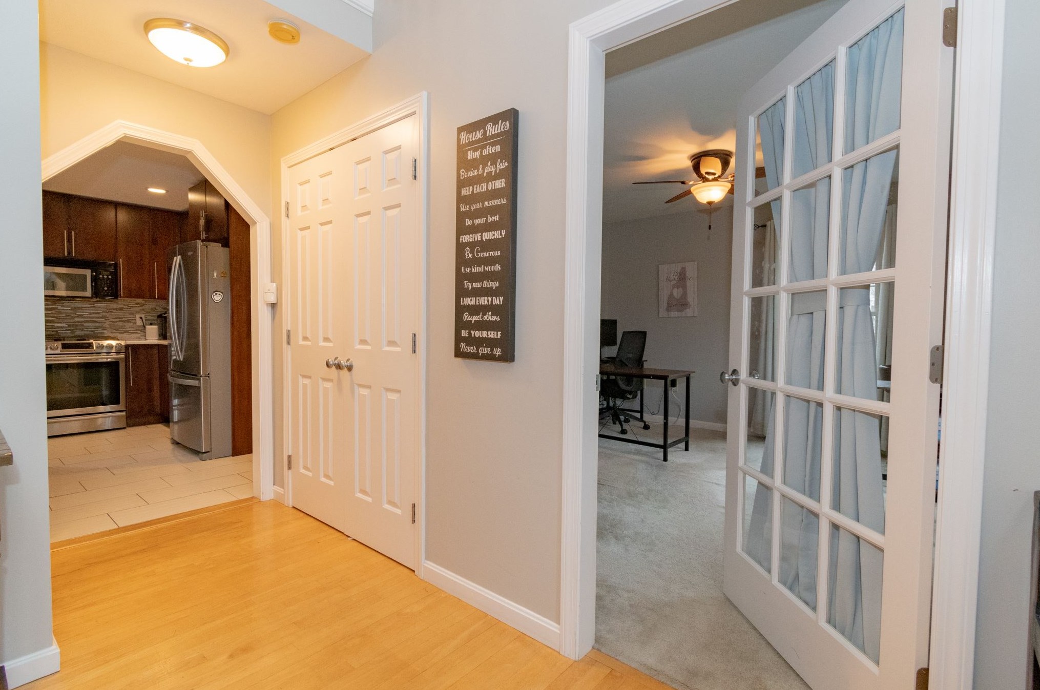 59 Lisa Dr, Goffstown NH  03045-2833 exterior