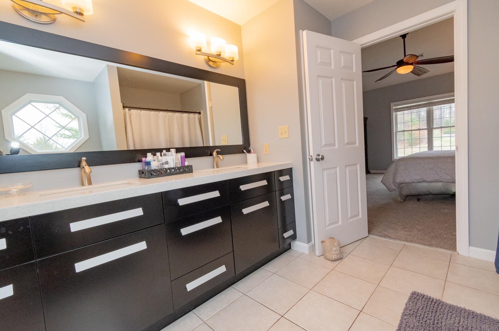 59 Lisa Dr, Goffstown NH  03045-2833 exterior