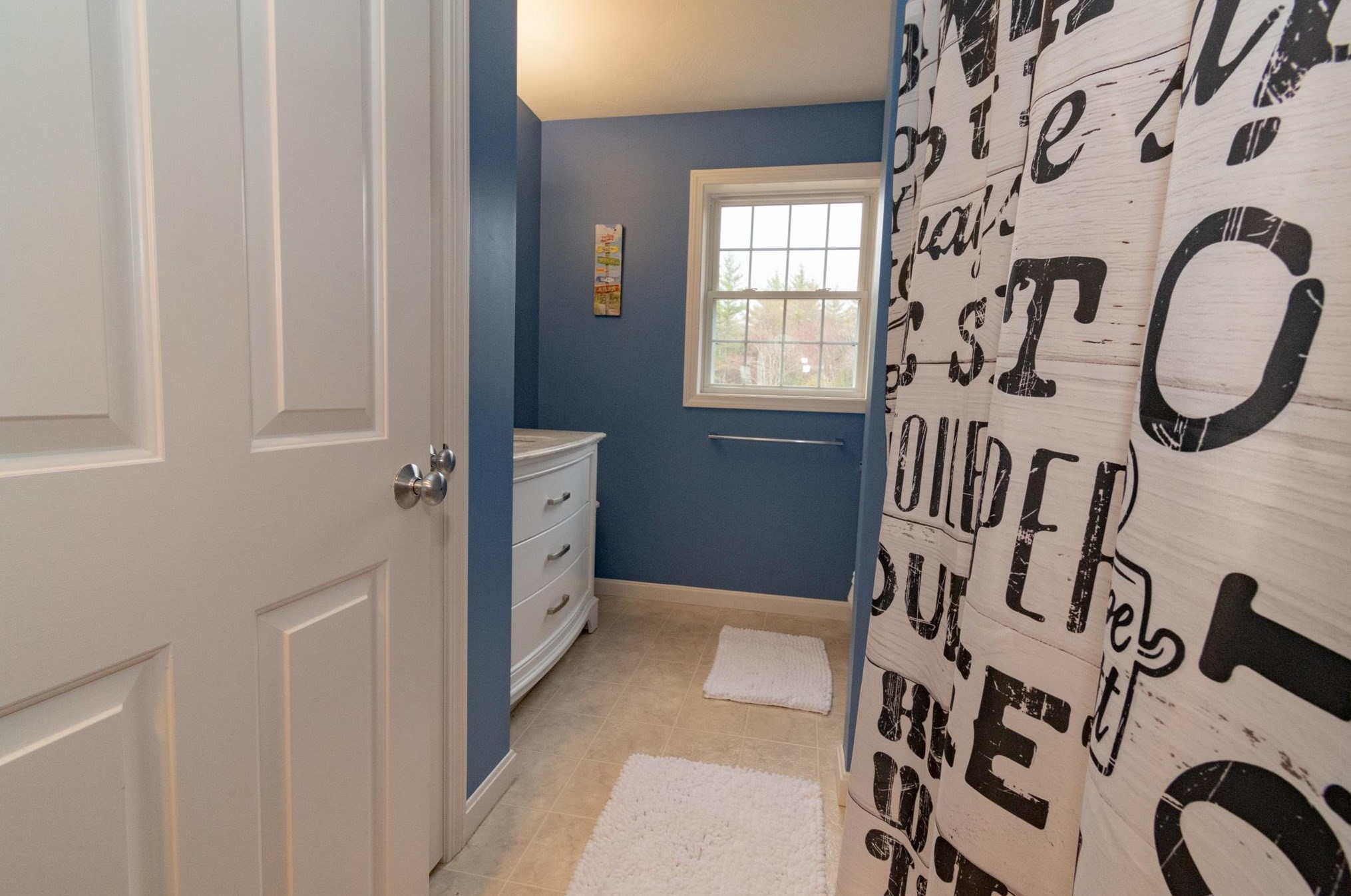 59 Lisa Dr, Goffstown NH  03045-2833 exterior