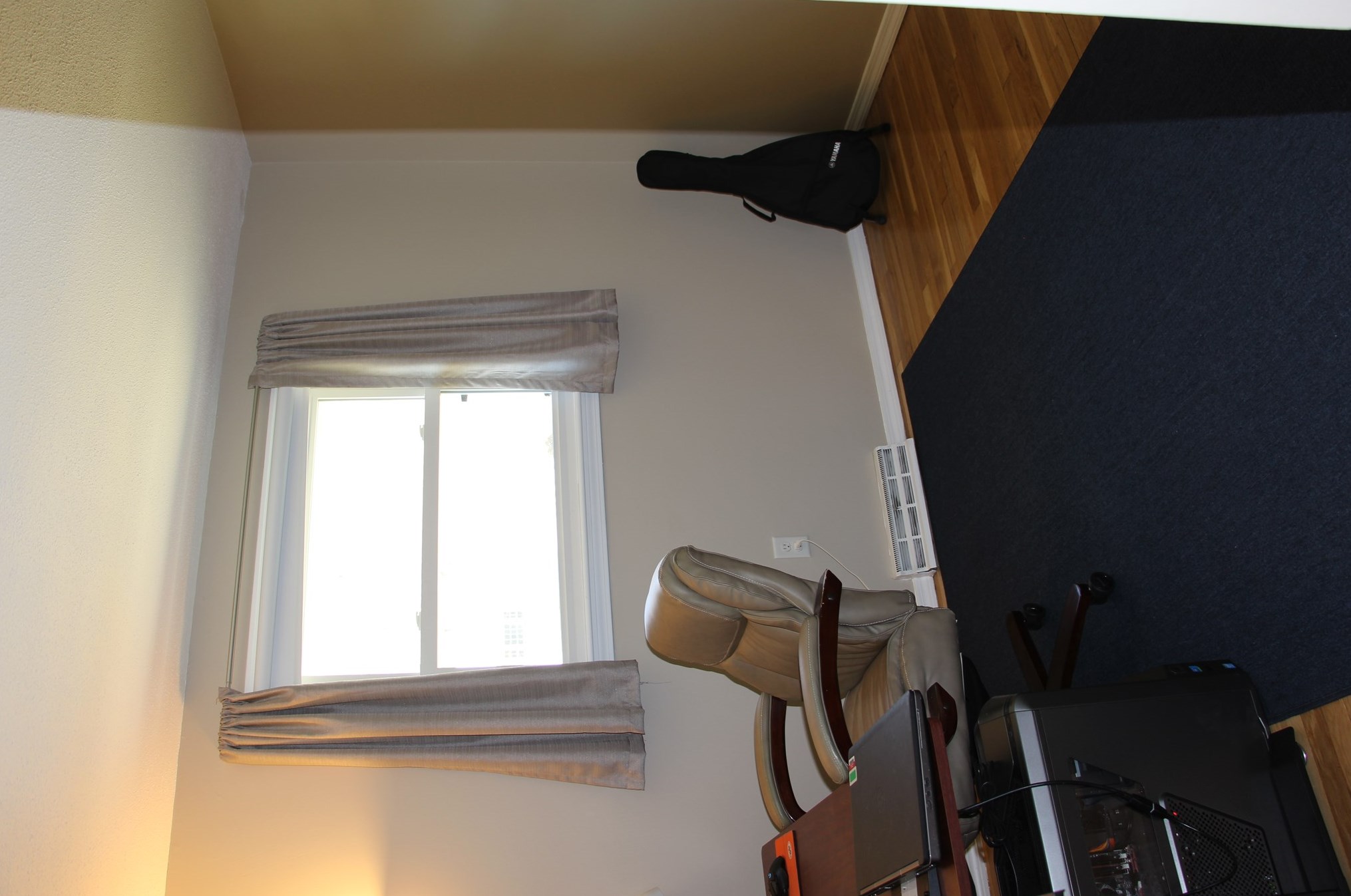 42 Country Club Ln, Merrimack NH  03054-2627 exterior