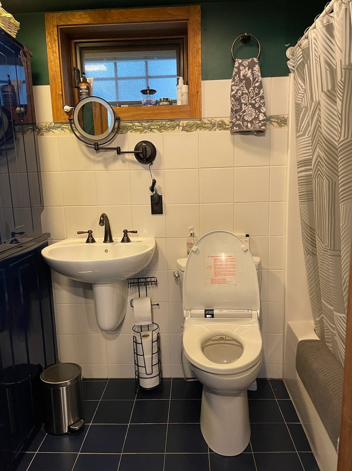 988 Shore Rd, Bridgewater NH  03222-3660 exterior