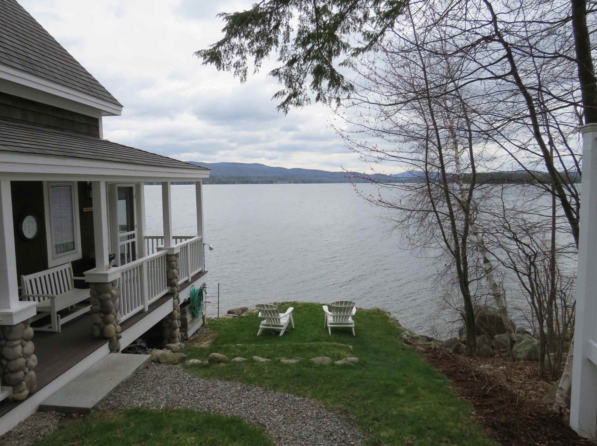 988 Shore Rd, Bridgewater NH  03222-3660 exterior