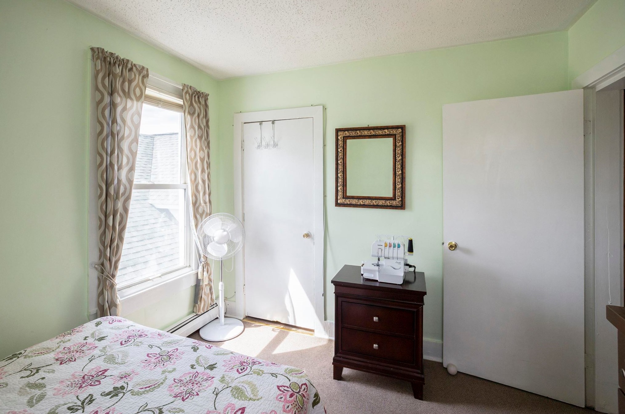 343 Auburn St, Manchester NH 03103-4805 exterior