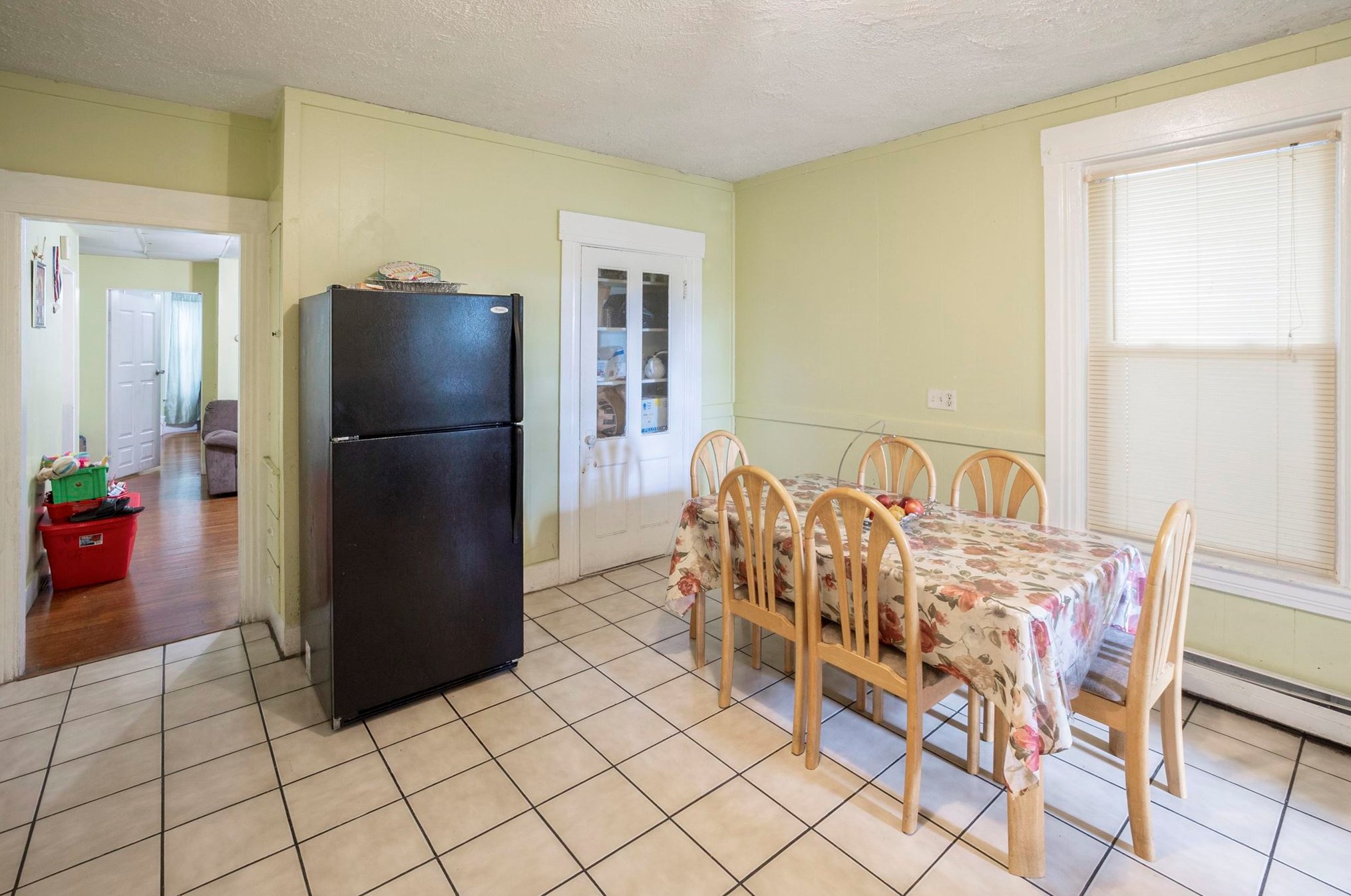 343 Auburn St, Manchester NH 03103-4805 exterior