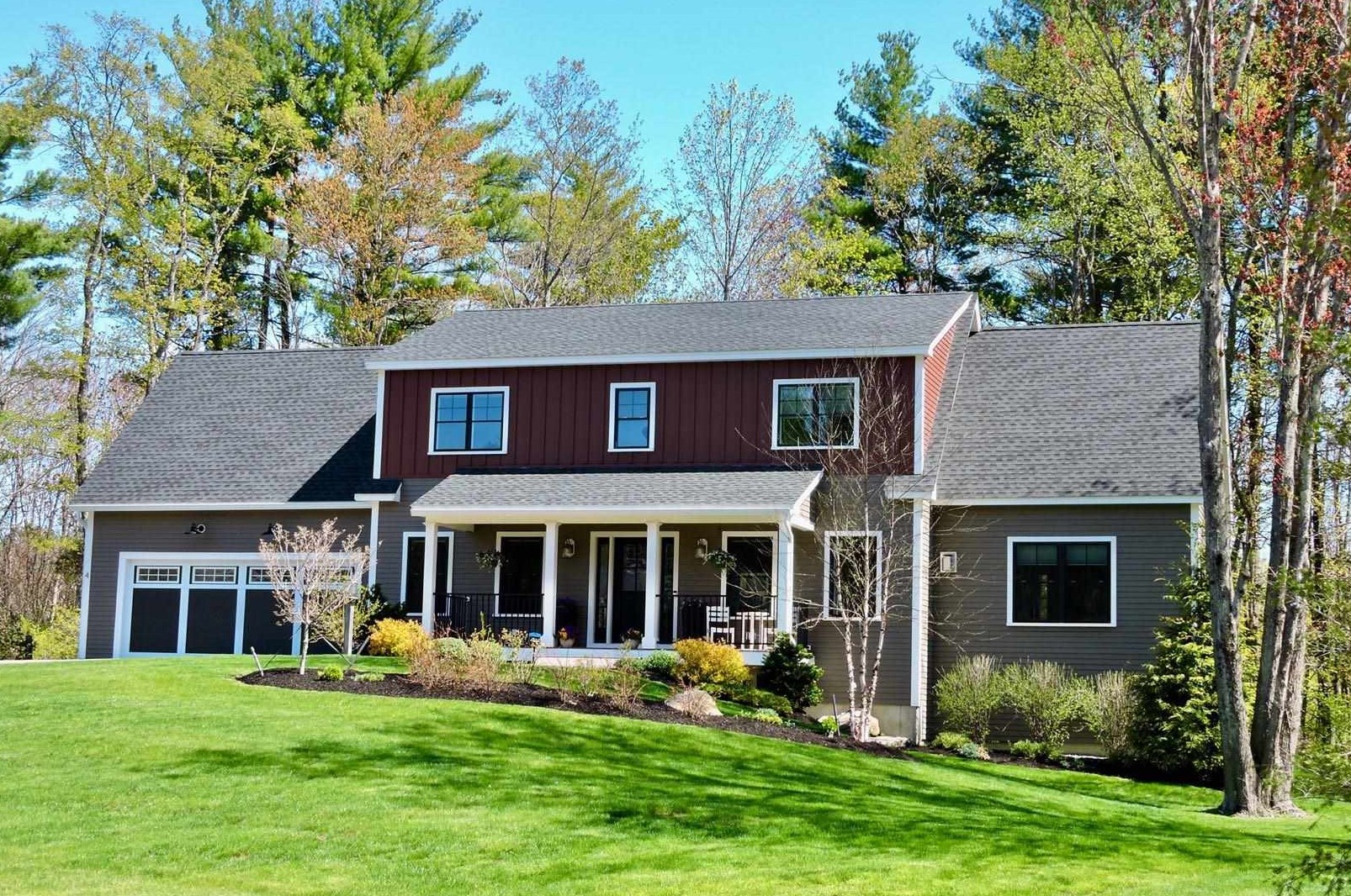 4 Heath Dr, Newfields NH  03856-4400 exterior