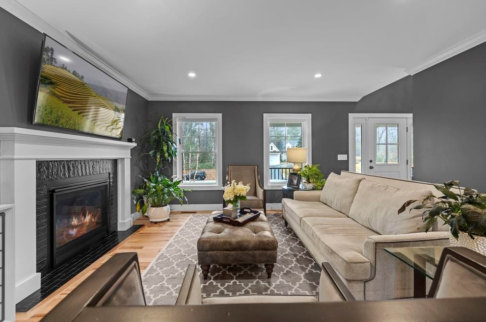 4 Heath Dr, Newfields NH  03856-4400 exterior