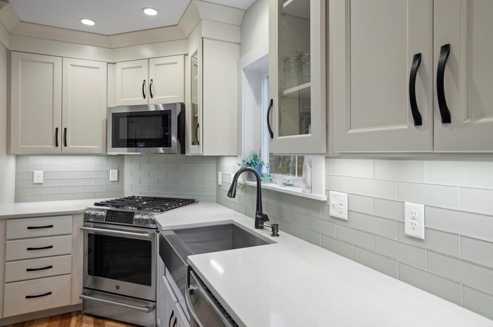 4 Heath Dr, Newfields NH  03856-4400 exterior