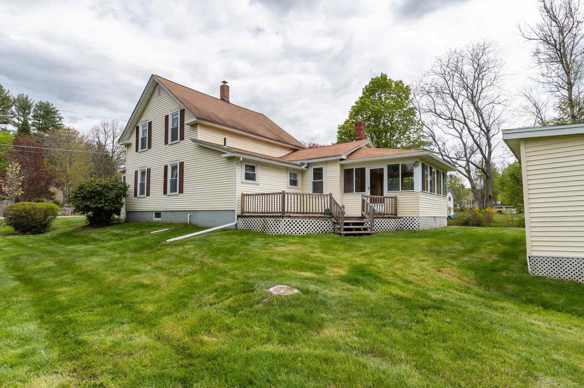 25 Main St, Manchester NH 03102-5129 exterior