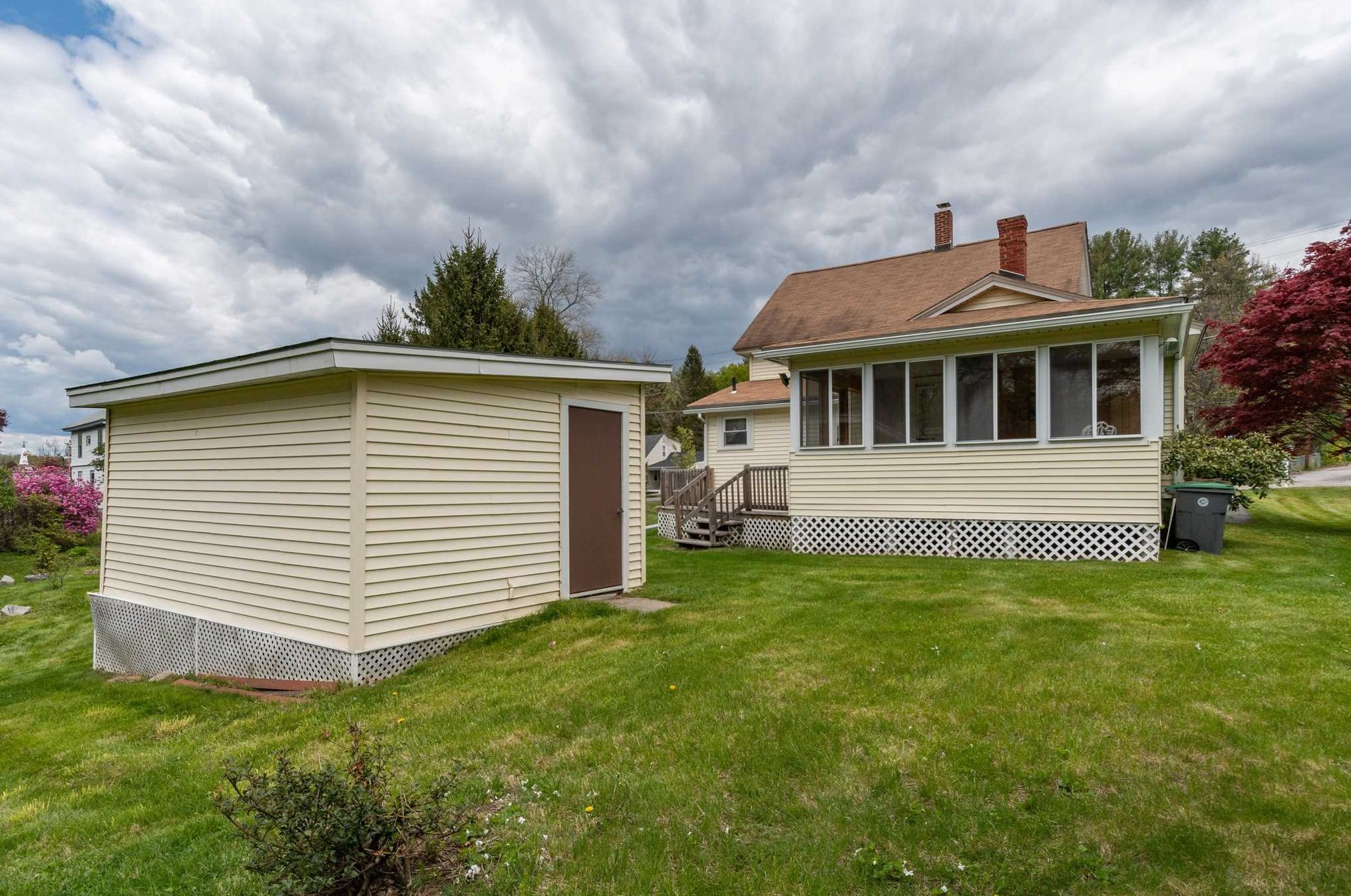 25 Main St, Manchester NH 03102-5129 exterior