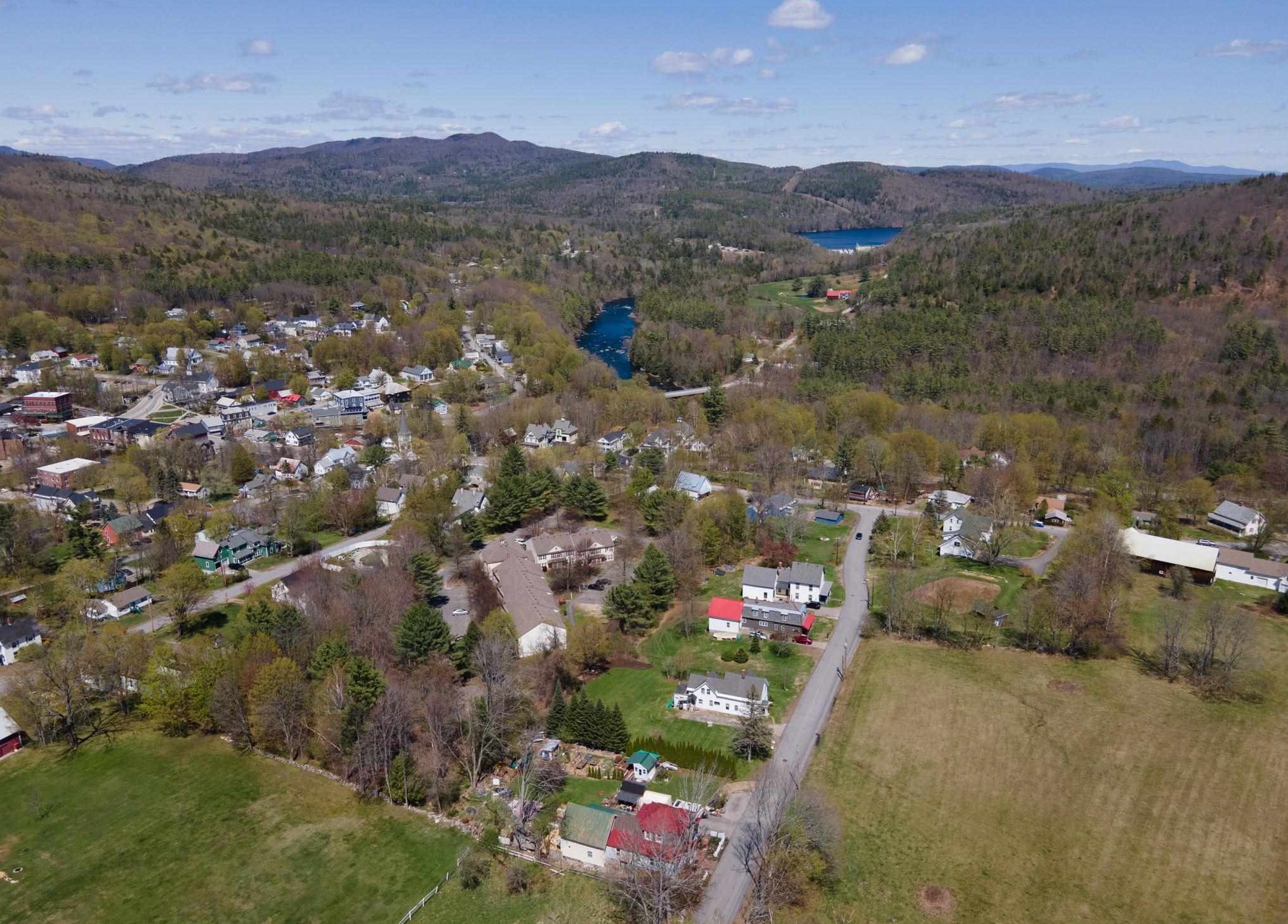 101 Chestnut St, Bridgewater NH  03222-3071 exterior