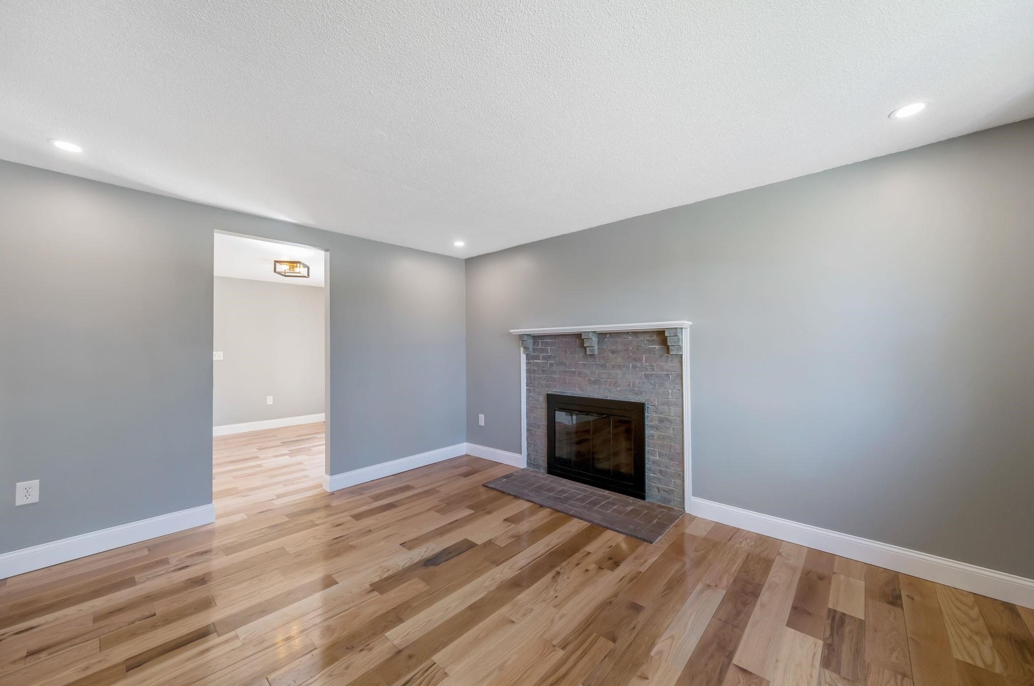 101 Chestnut St, Bridgewater NH  03222-3071 exterior