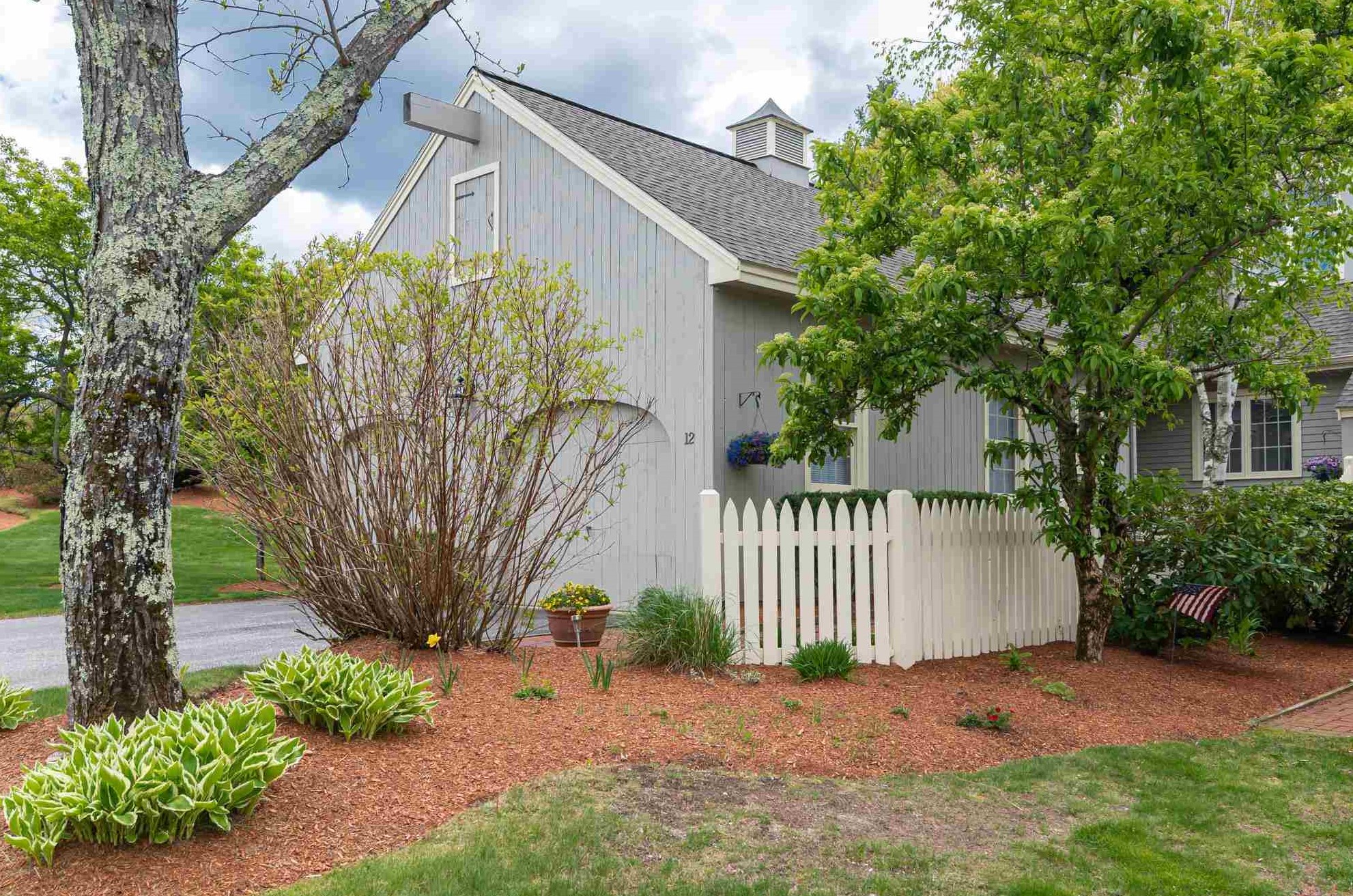 12 Wynridge Rd, Windham NH  03087-1628 exterior