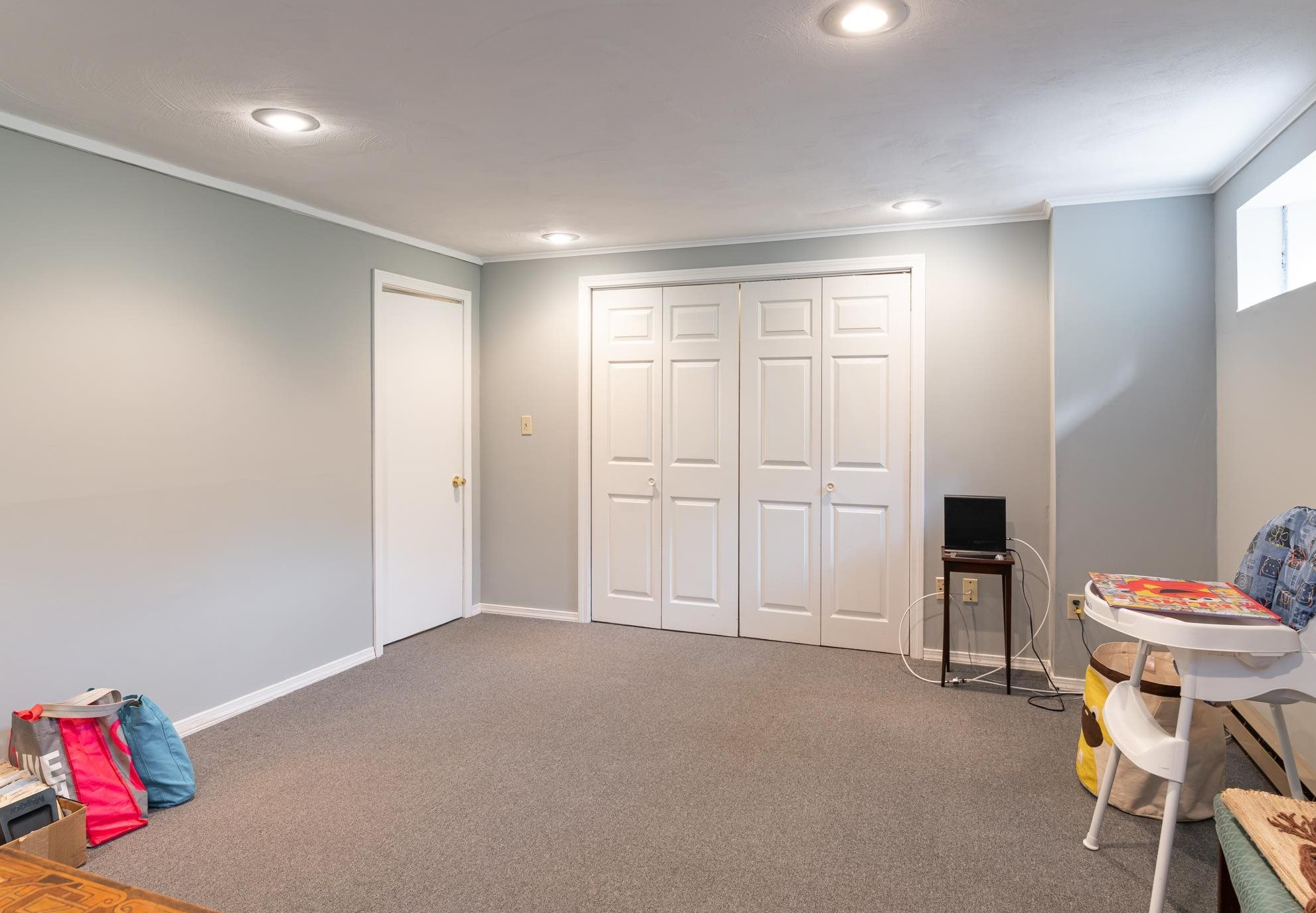 12 Wynridge Rd, Windham NH  03087-1658 exterior