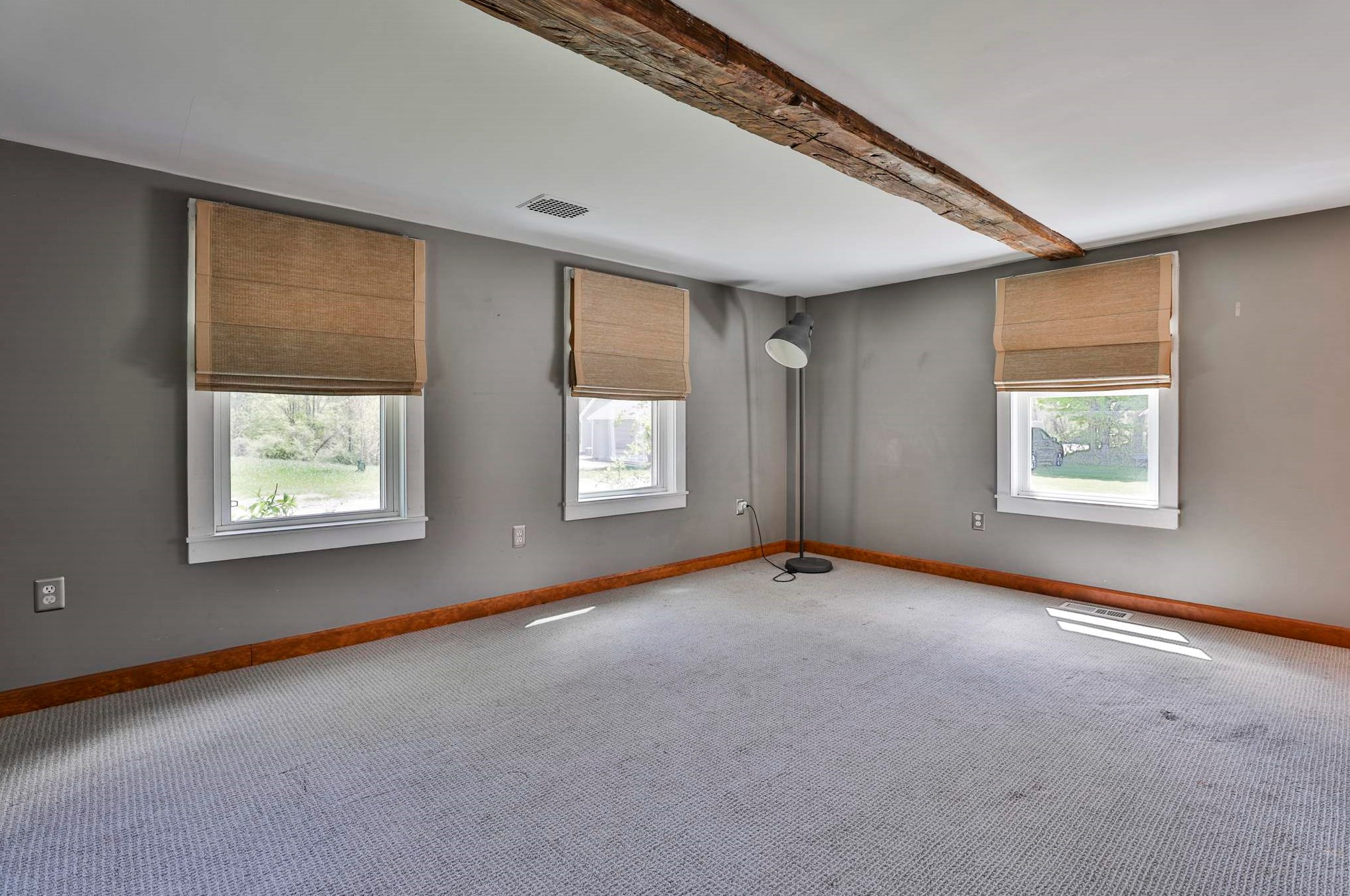 7 Fuller Ml Rd, Merrimack NH 03054-4267 exterior