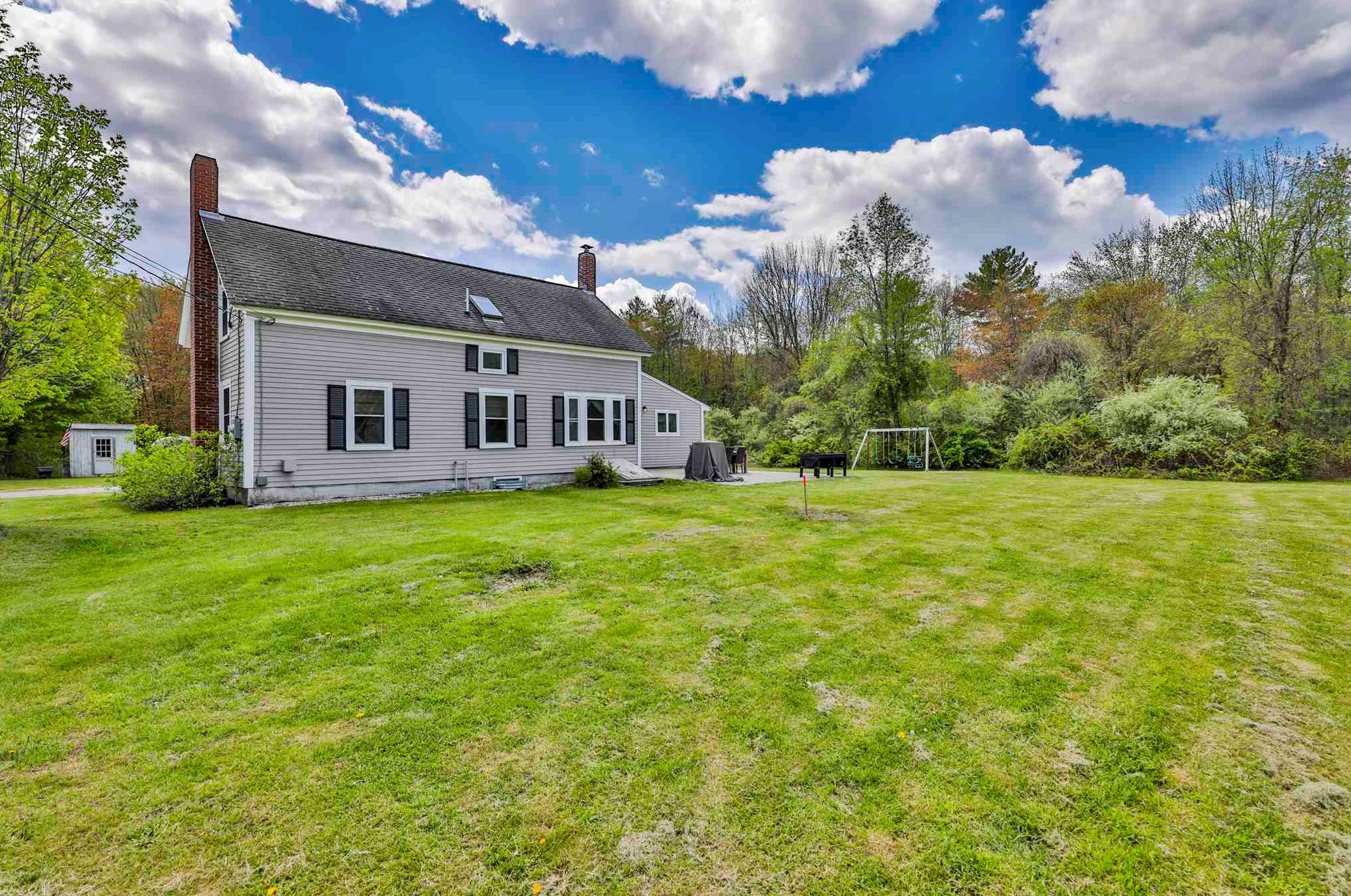 7 Fuller Ml Rd, Merrimack NH 03054-4267 exterior