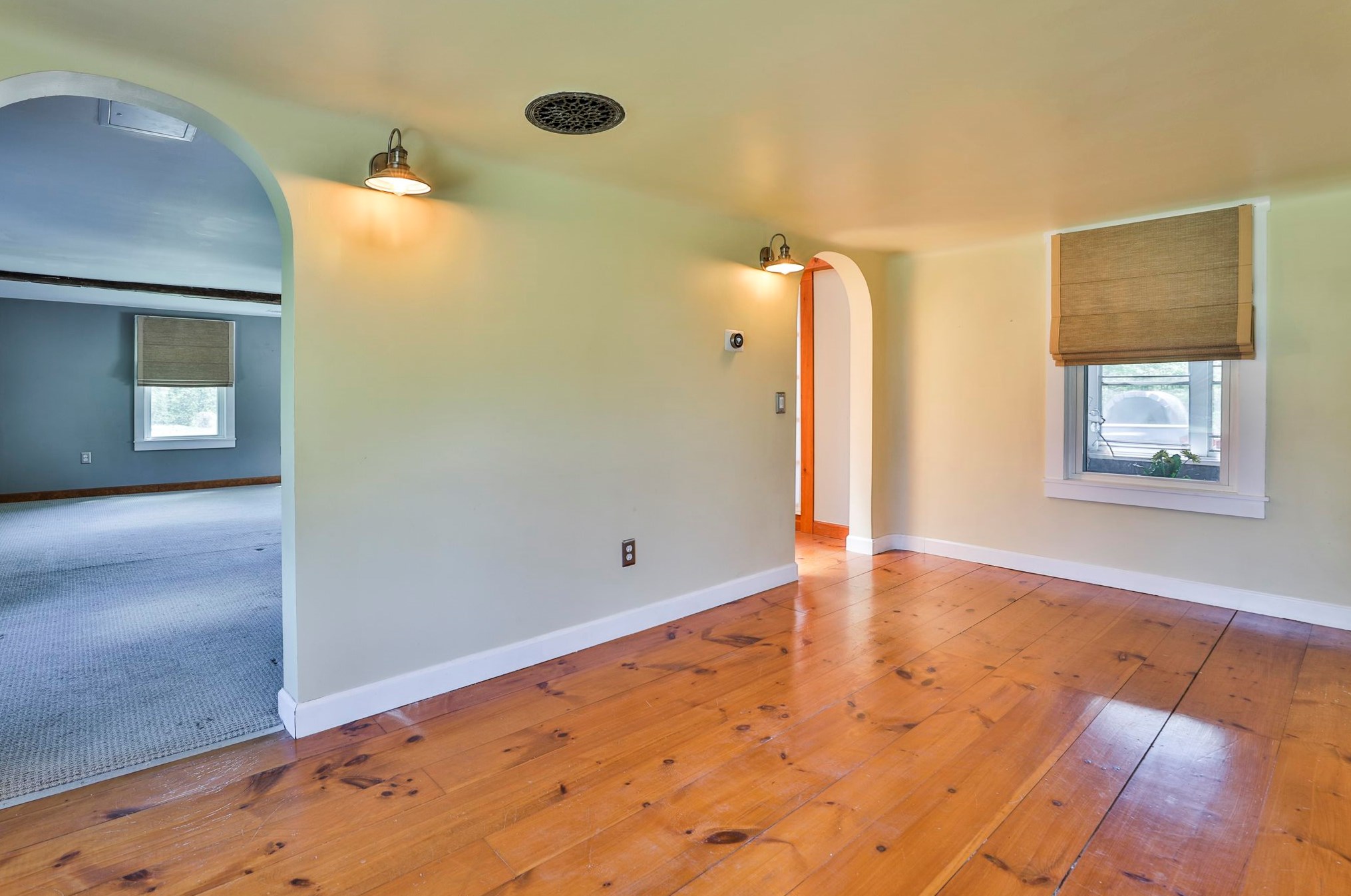 7 Fuller Ml Rd, Merrimack NH 03054-4267 exterior