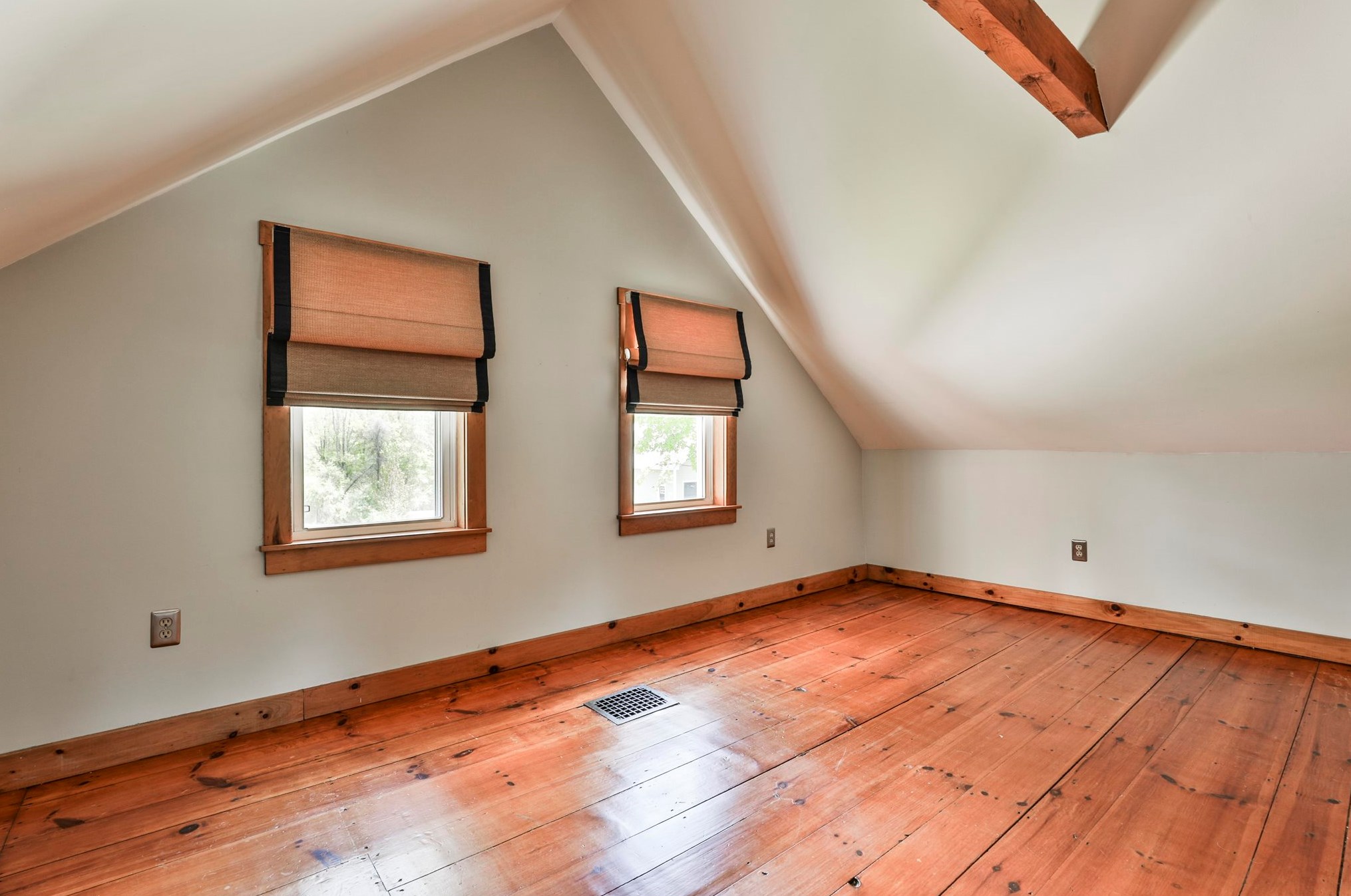 7 Fuller Ml Rd, Merrimack NH 03054-4267 exterior