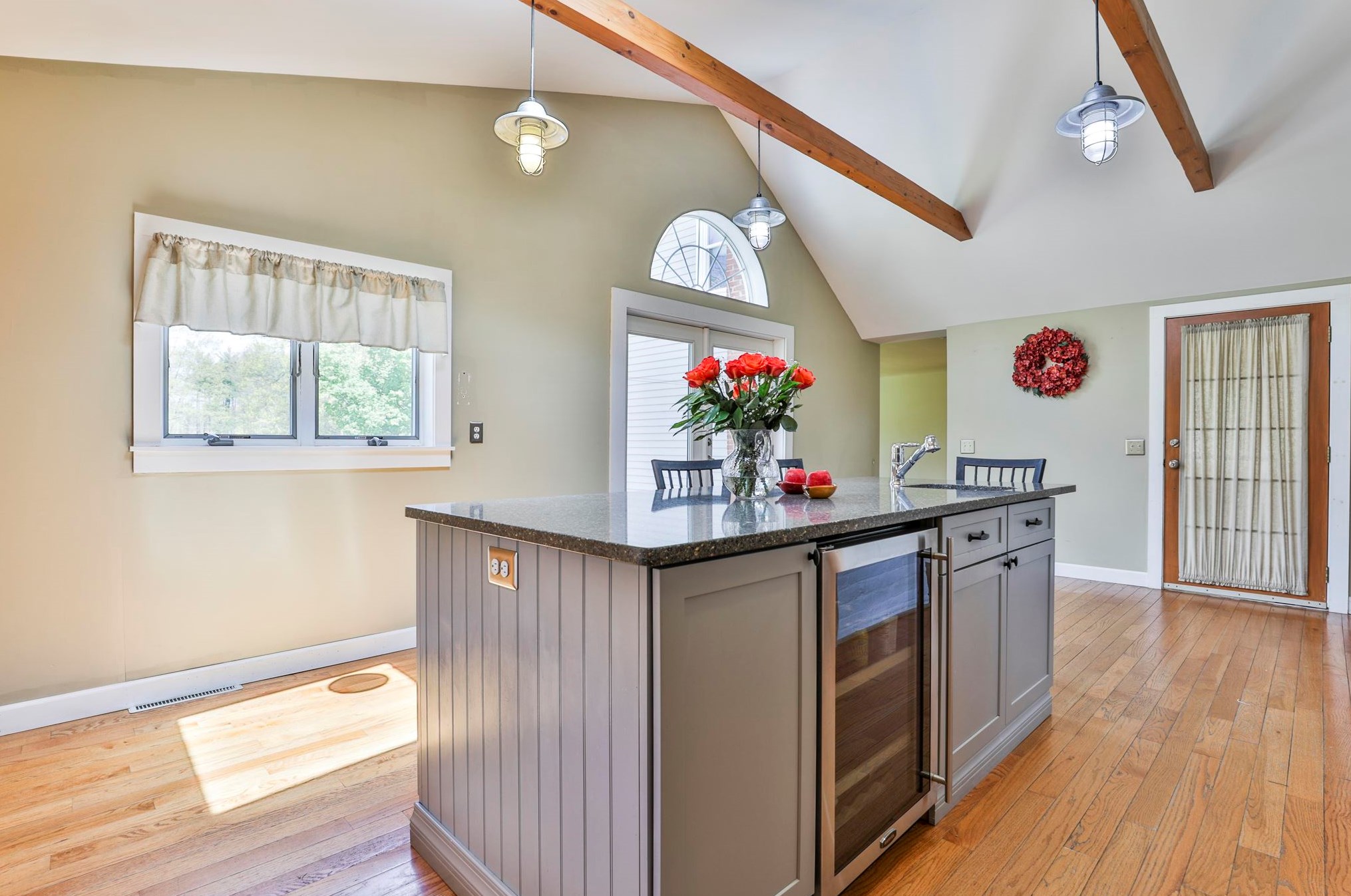 7 Fuller Ml Rd, Merrimack NH 03054-4267 exterior