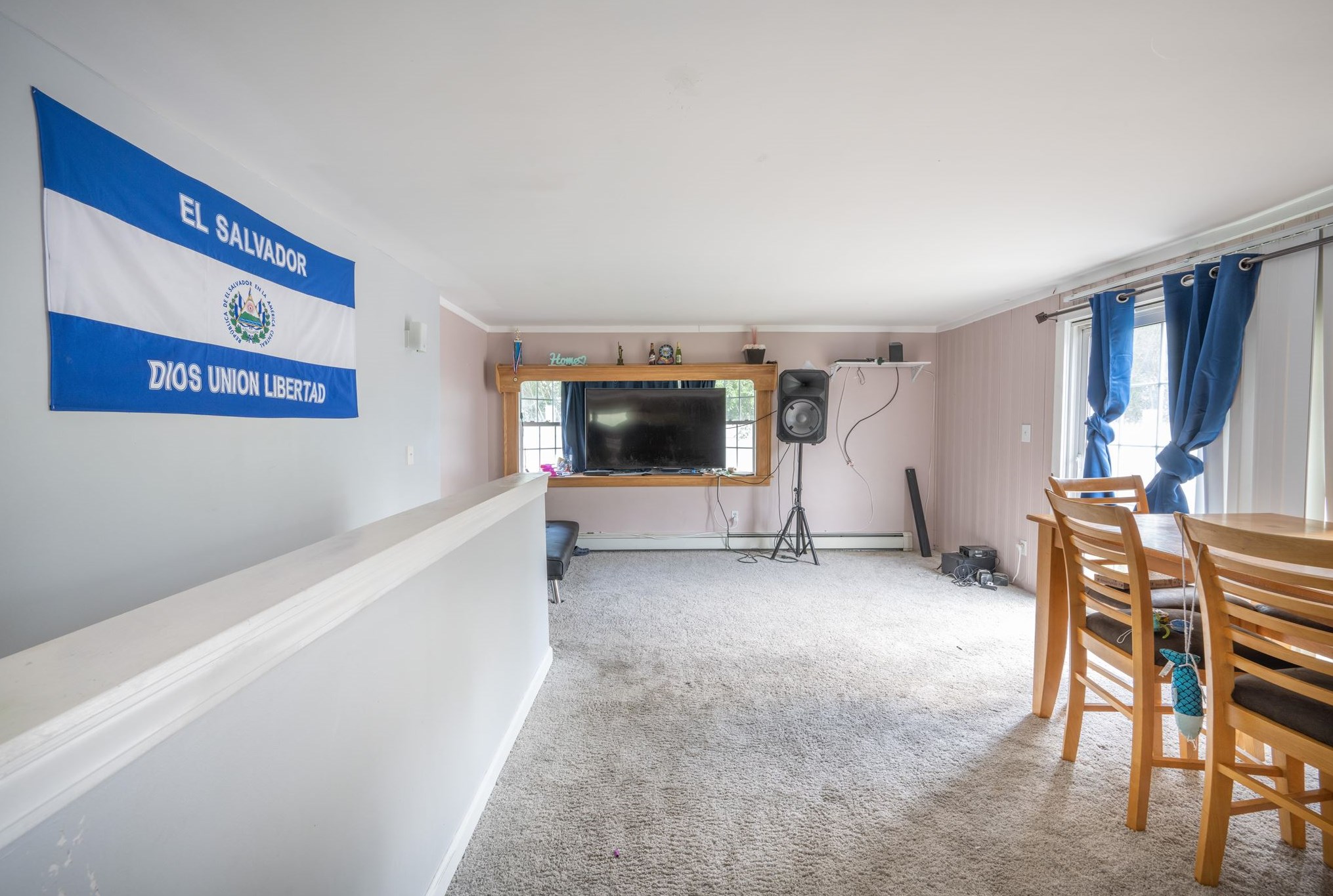 10 Jewett St, Manchester NH 03103-3856 exterior